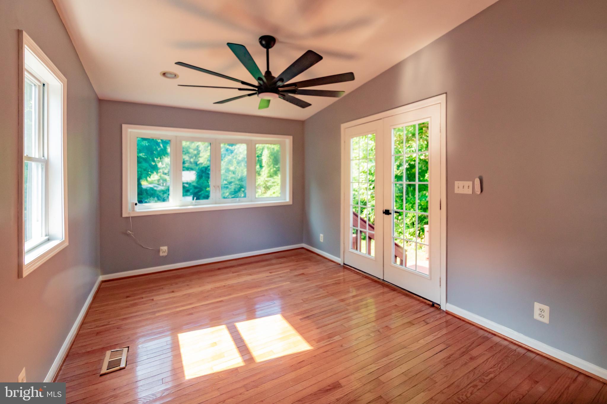 FAIRFAX WOODS - Residential