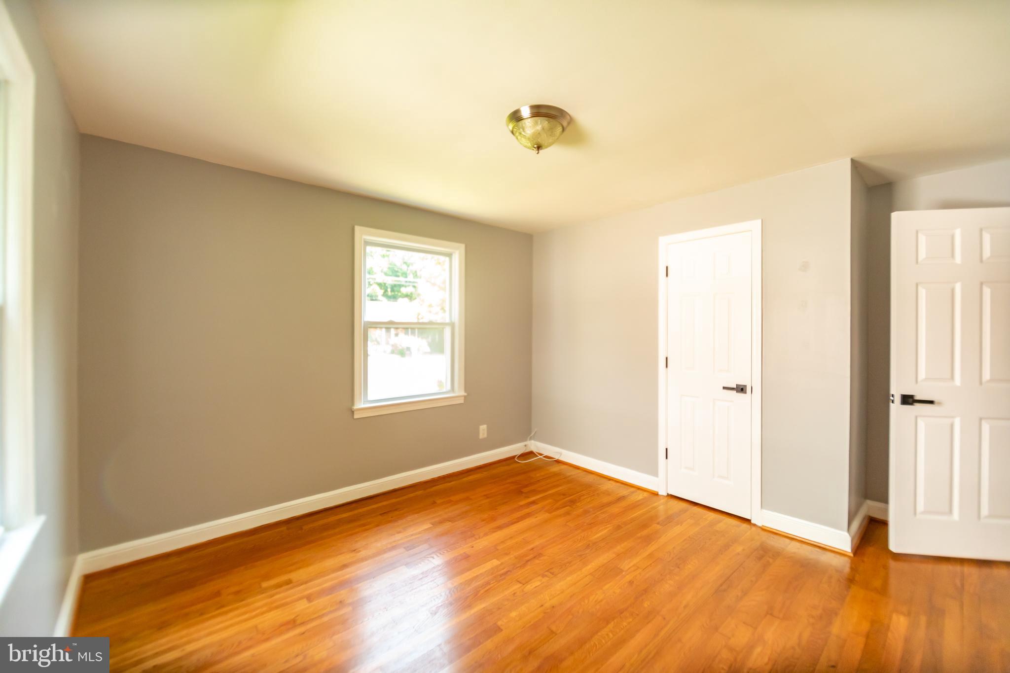 FAIRFAX WOODS - Residential