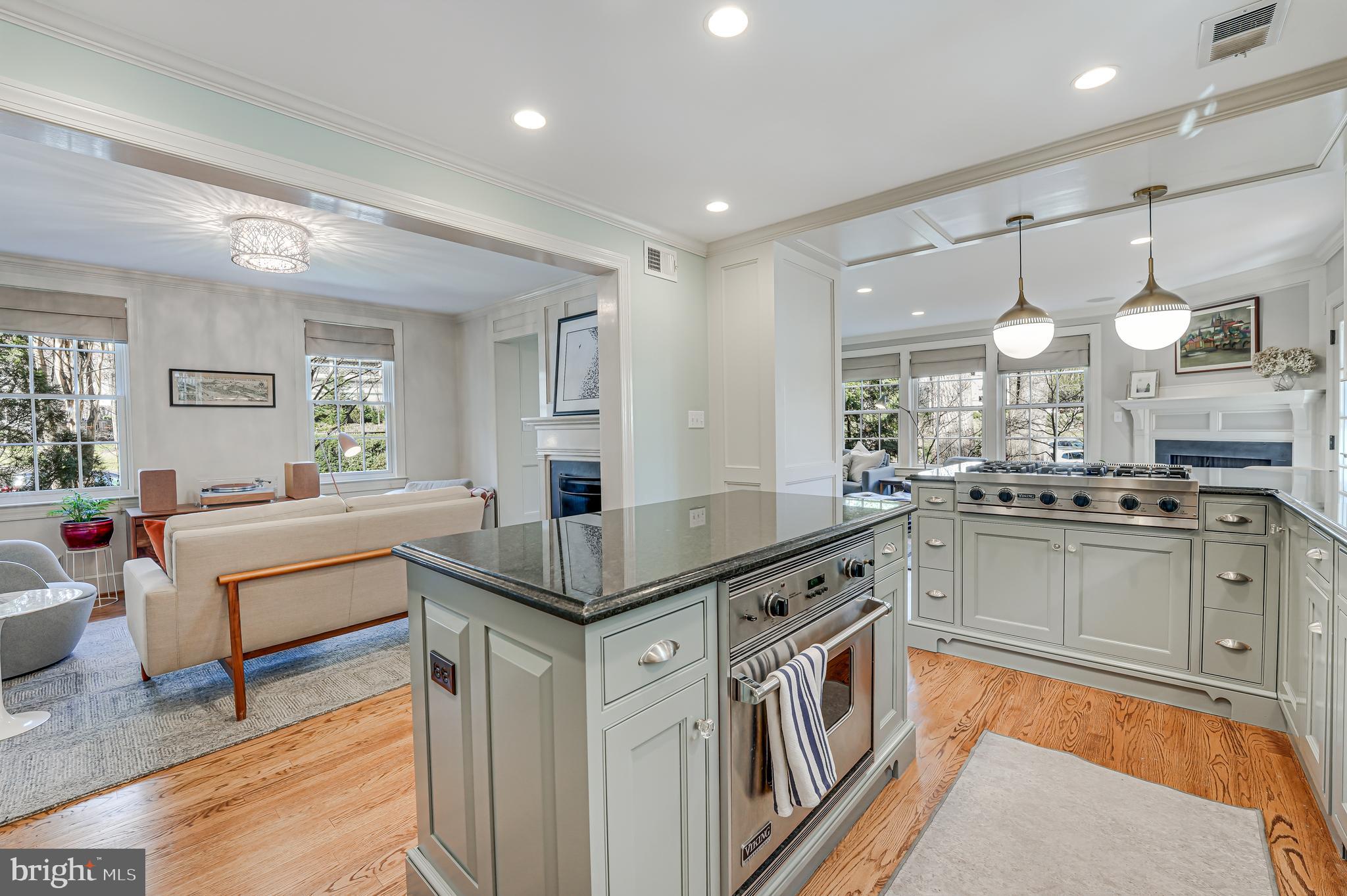 CHEVY CHASE - Residential