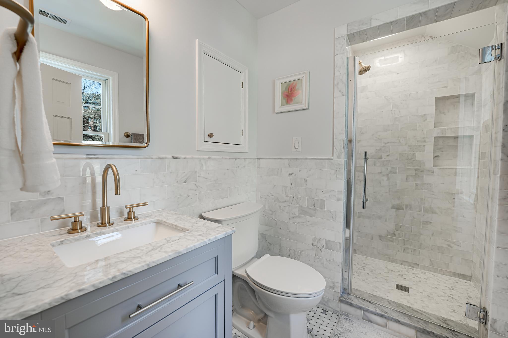 CHEVY CHASE - Residential