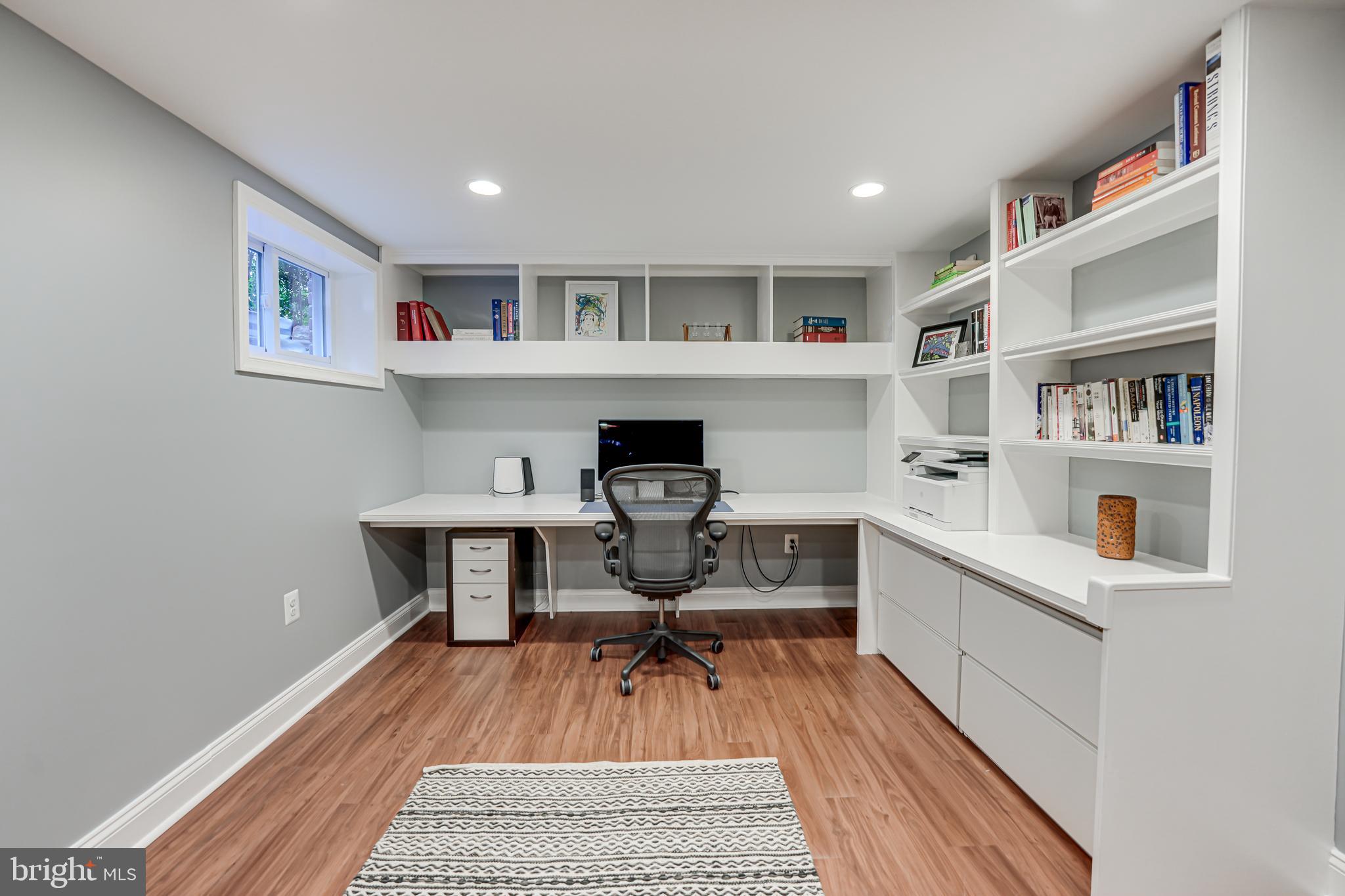 CHEVY CHASE - Residential