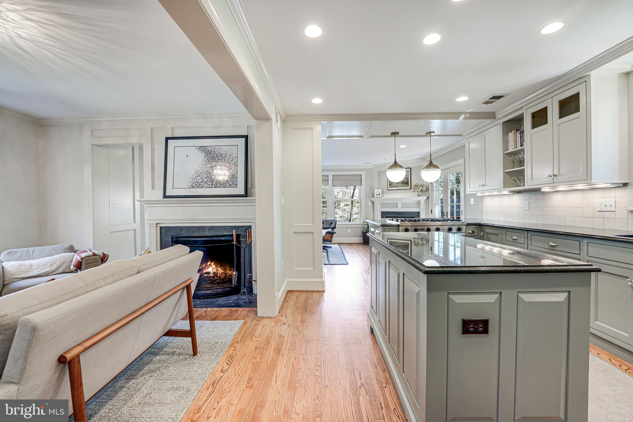 CHEVY CHASE - Residential