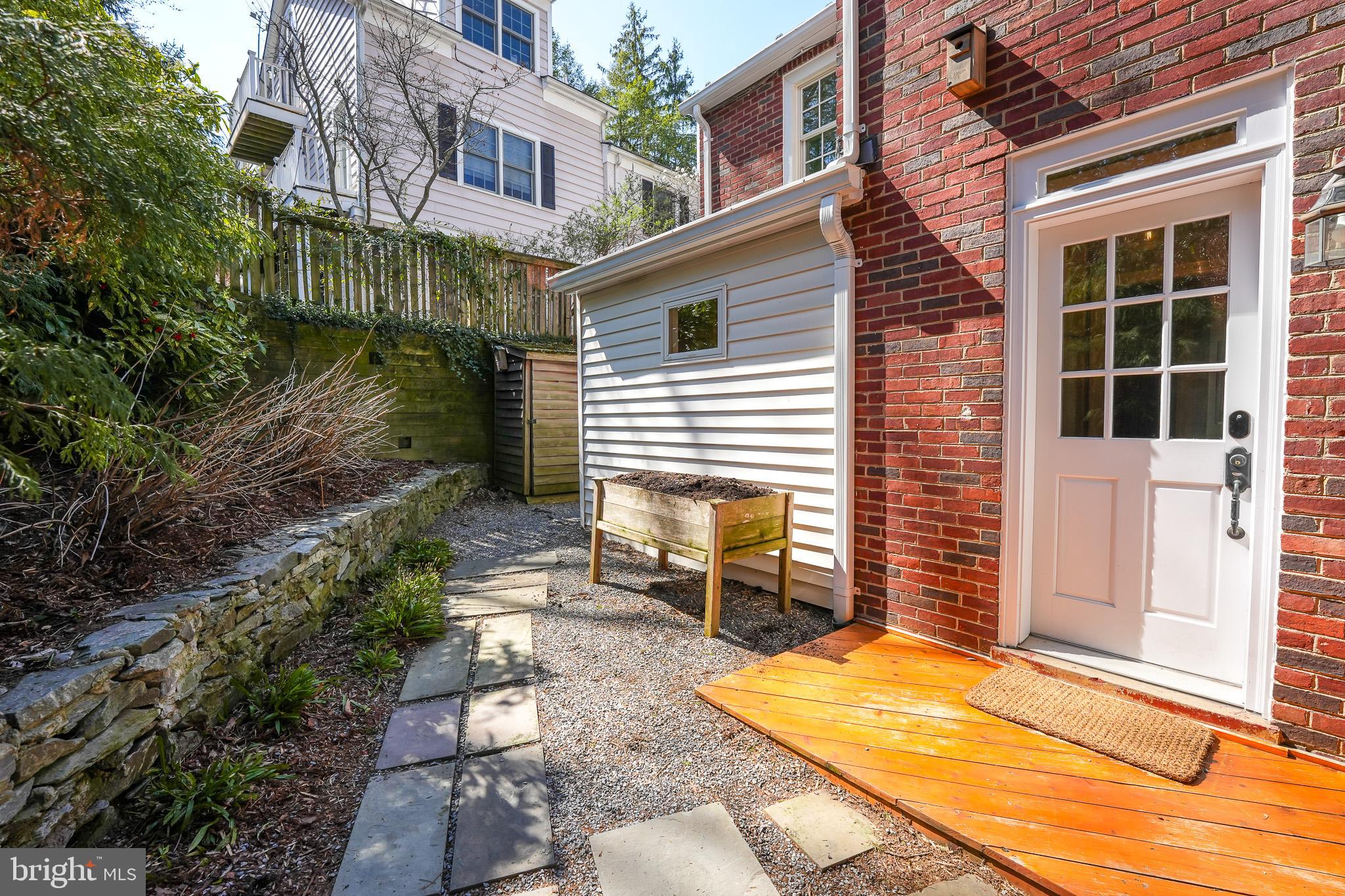 CHEVY CHASE - Residential