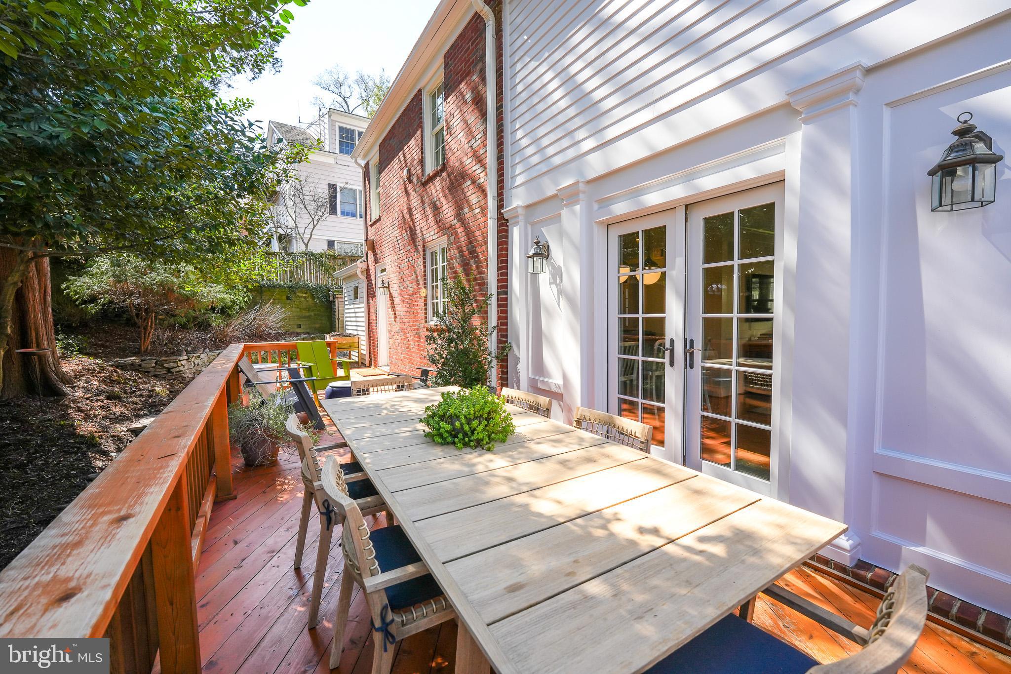 CHEVY CHASE - Residential