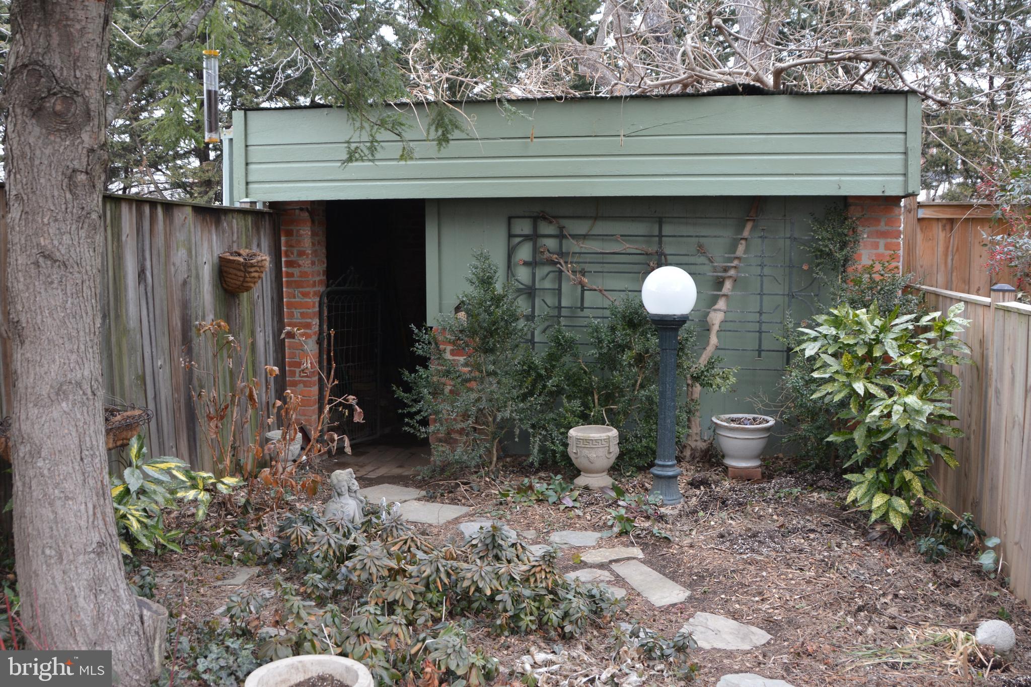 DOWNTOWN FREDERICK - Residential Lease