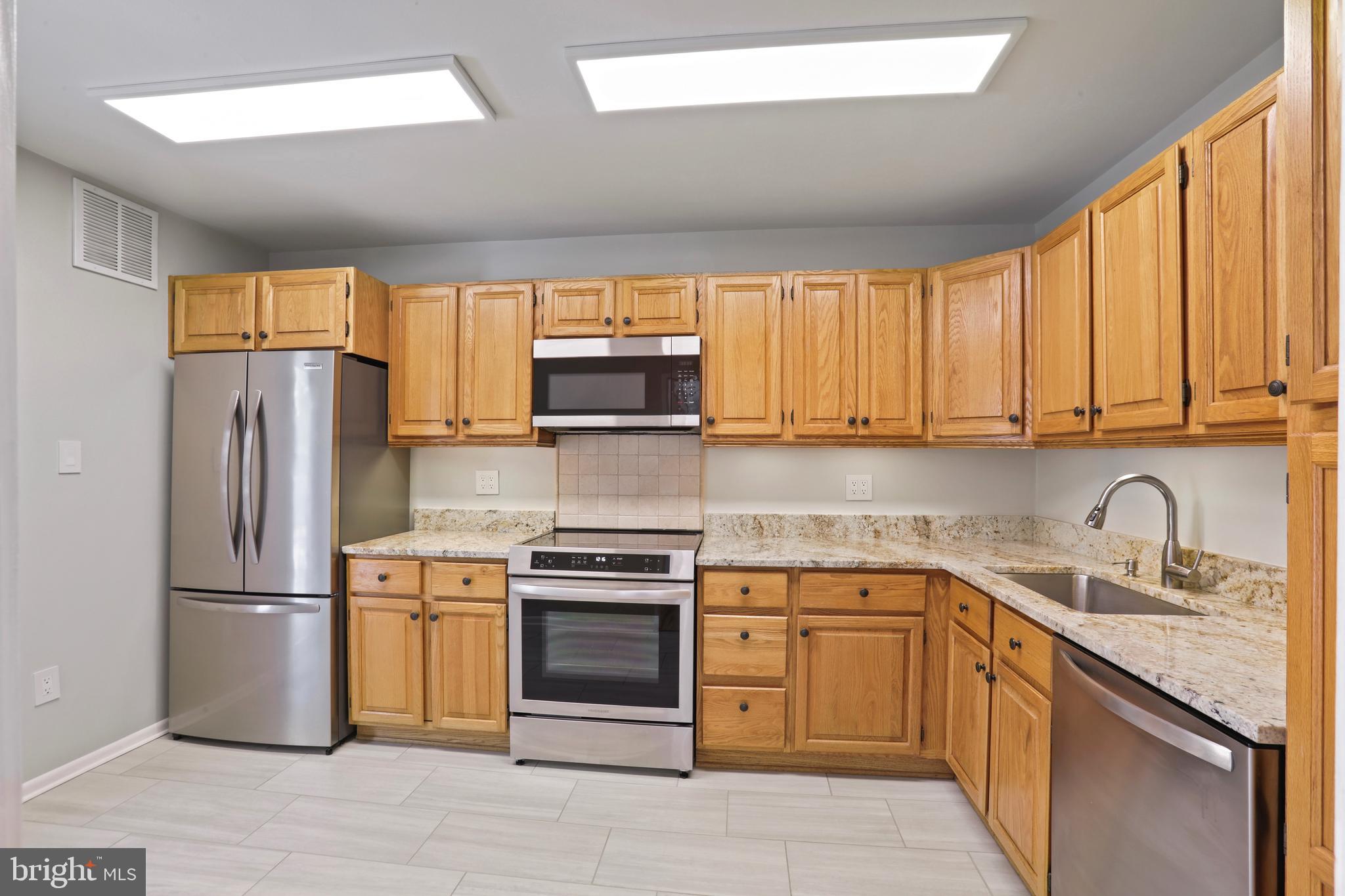 RESTON - Residential