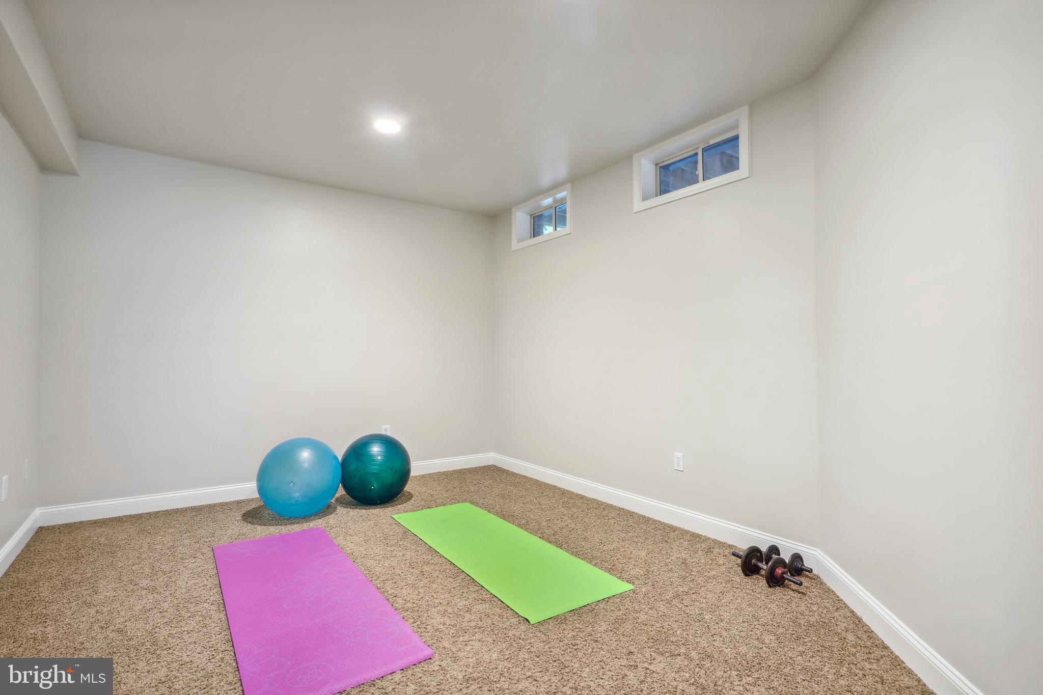 ESTATES AT LOWES ISLAND - Residential