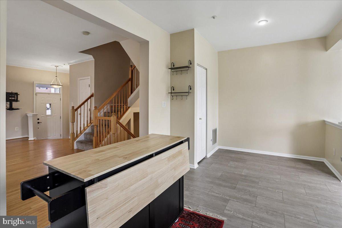 RIDGE COMMONS - Residential