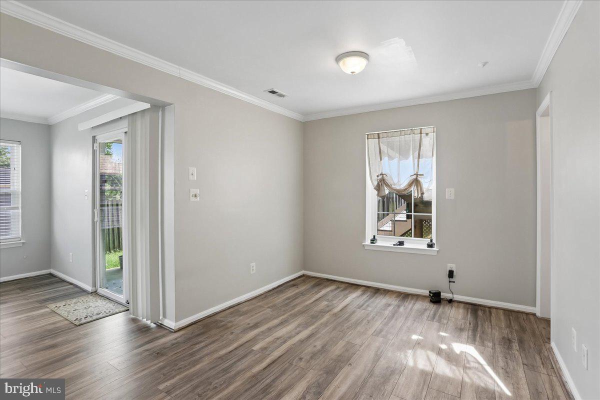 RIDGE COMMONS - Residential