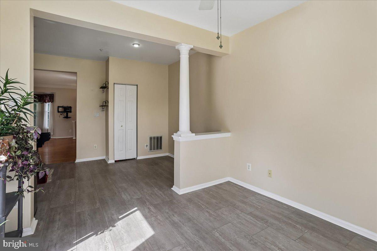 RIDGE COMMONS - Residential