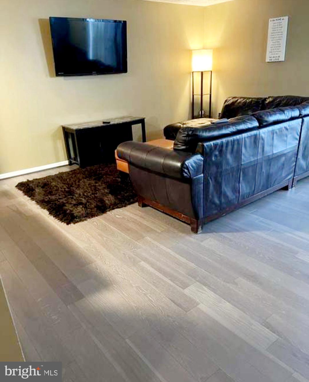 ALLEN POND - Residential