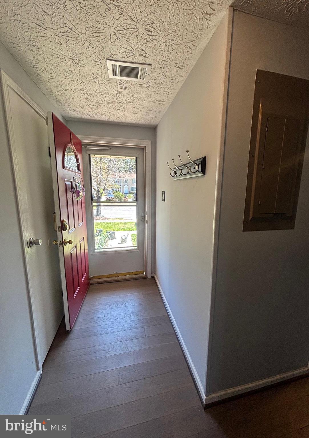 ALLEN POND - Residential