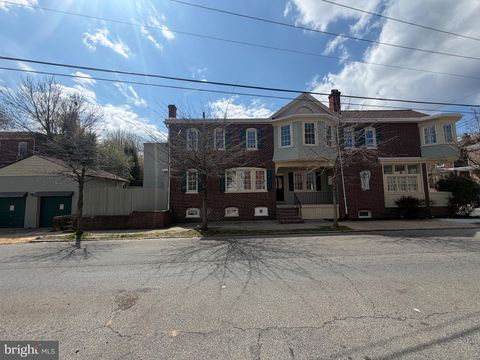 Townhouse For Sale - 2320 N Jefferson Street<br/> New Castle County, WILMINGTON, DE 19802