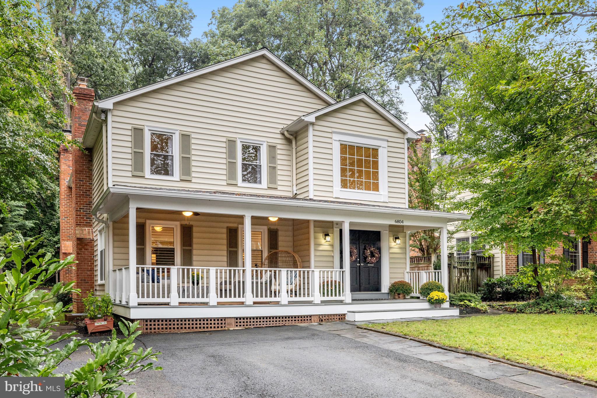 KINGS MANOR - Residential