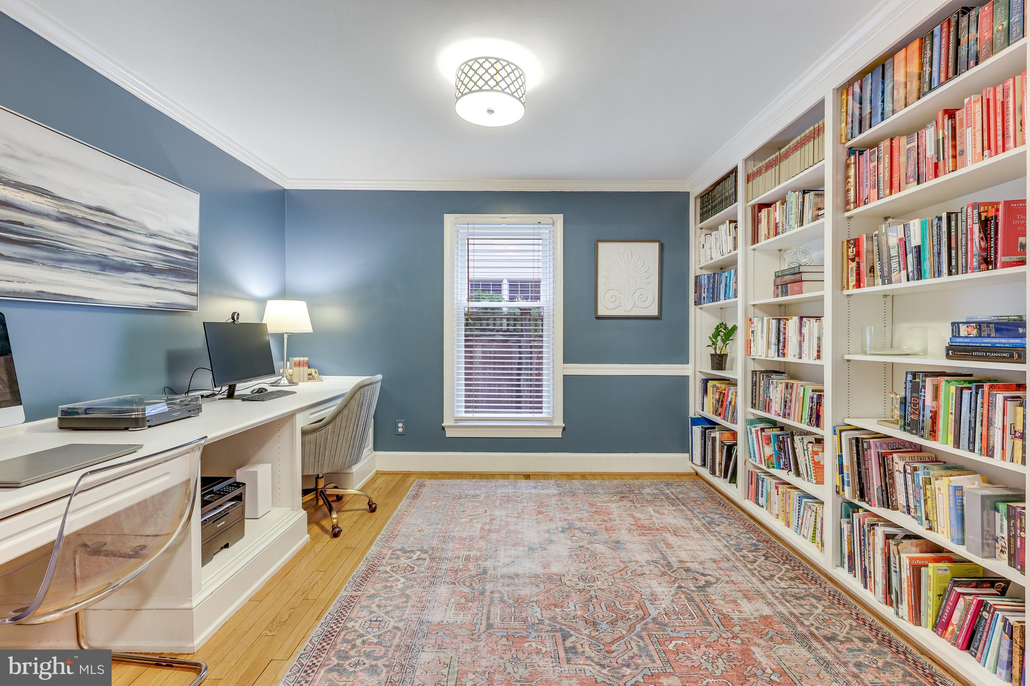 KINGS MANOR - Residential