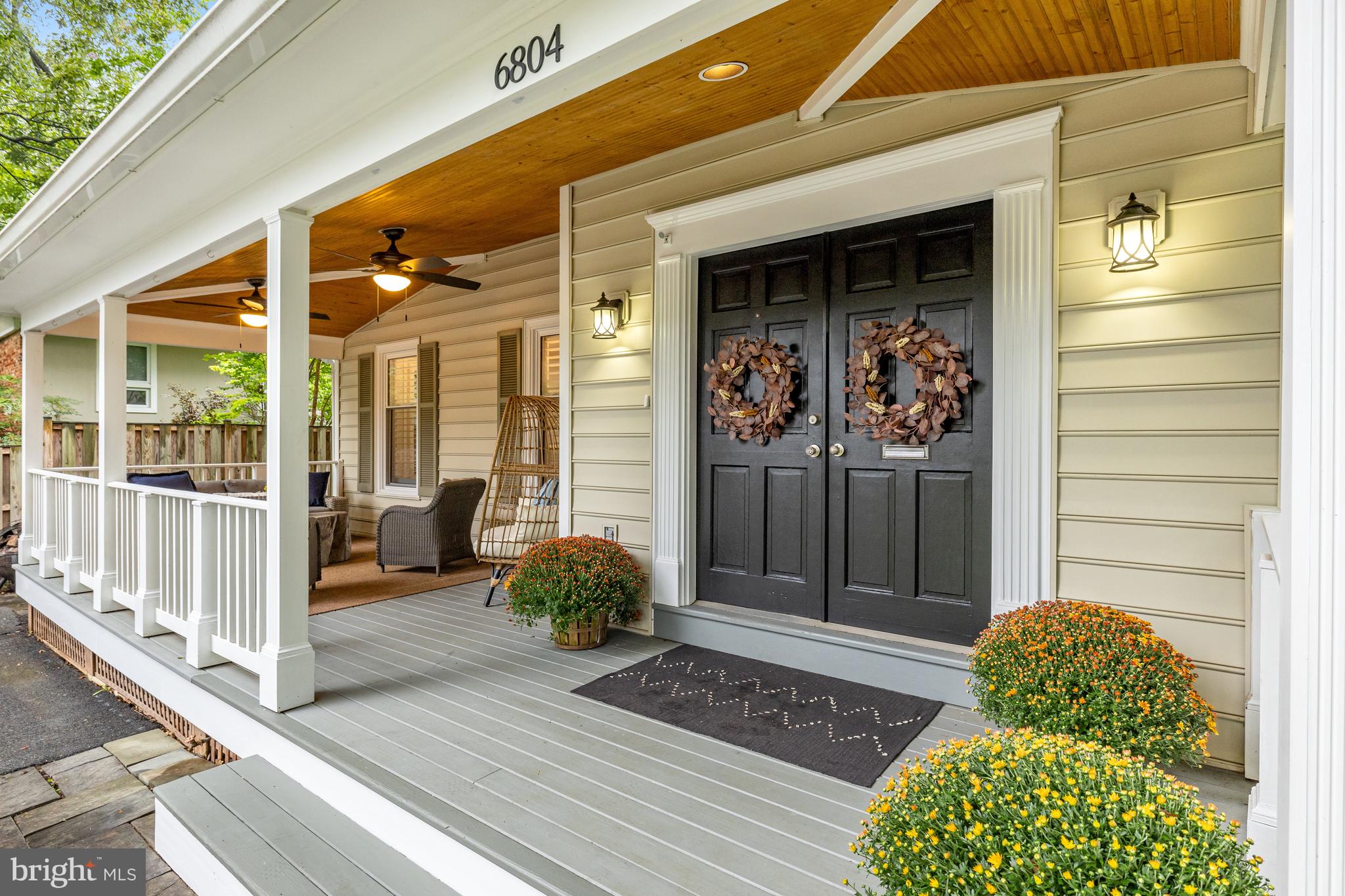 KINGS MANOR - Residential