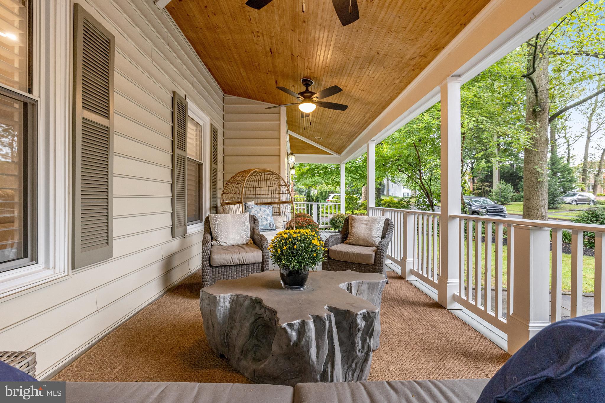 KINGS MANOR - Residential