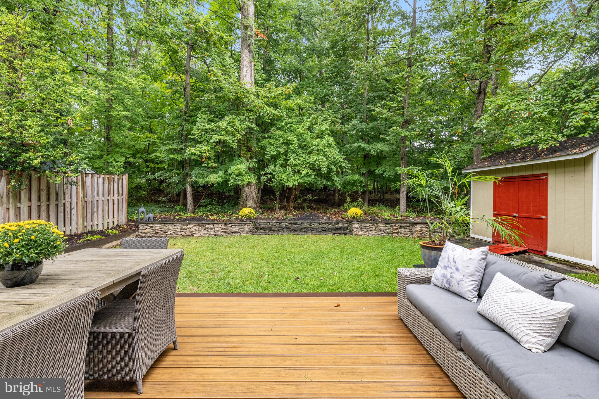 KINGS MANOR - Residential