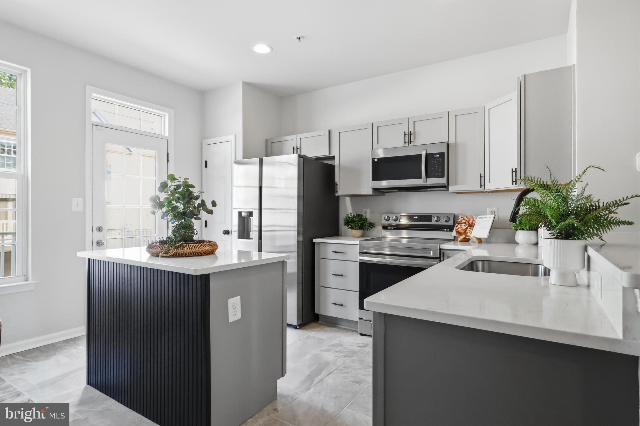 7109 PENNY LANE