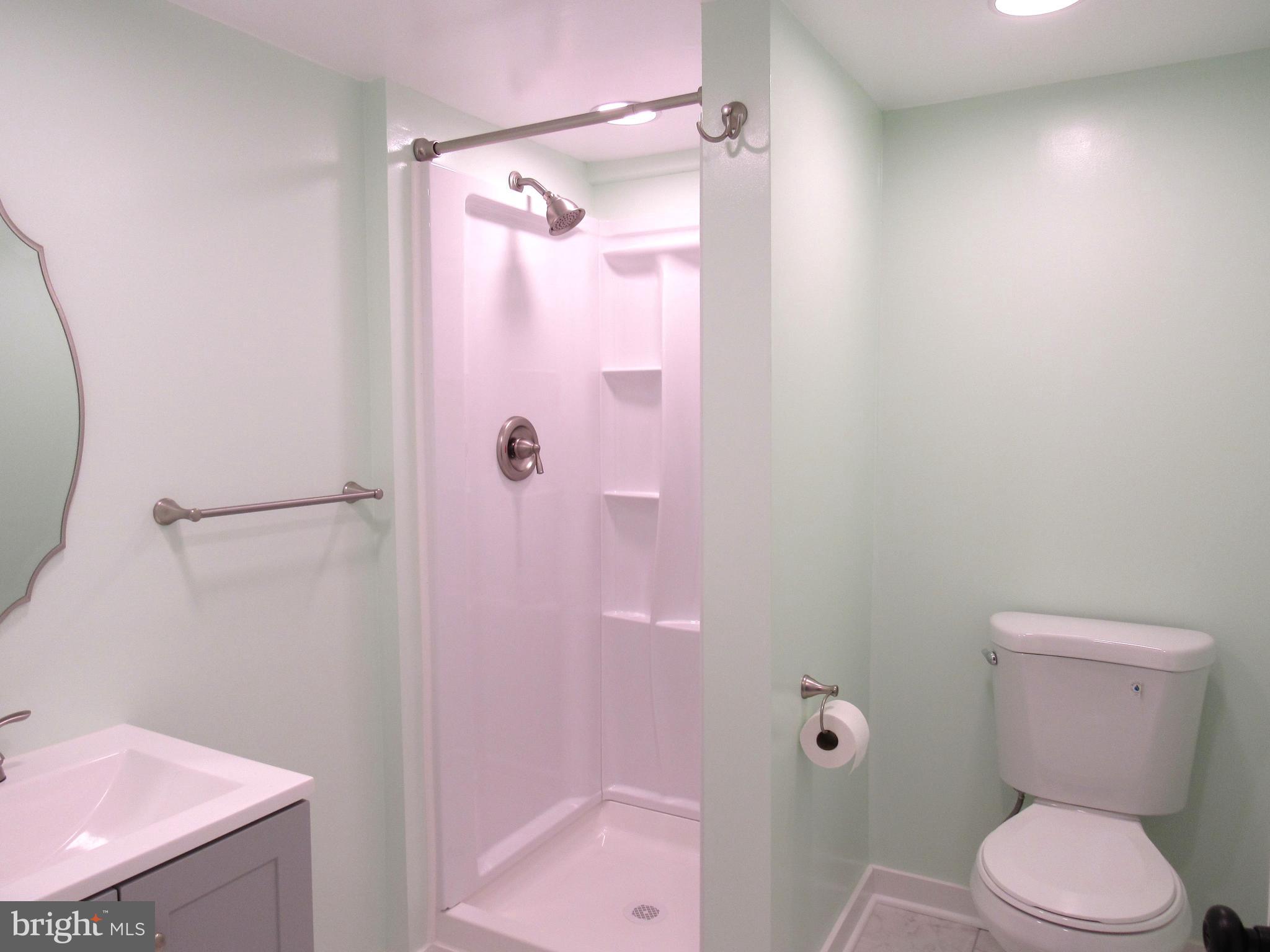 BIRCHWOOD CITY - Residential Lease