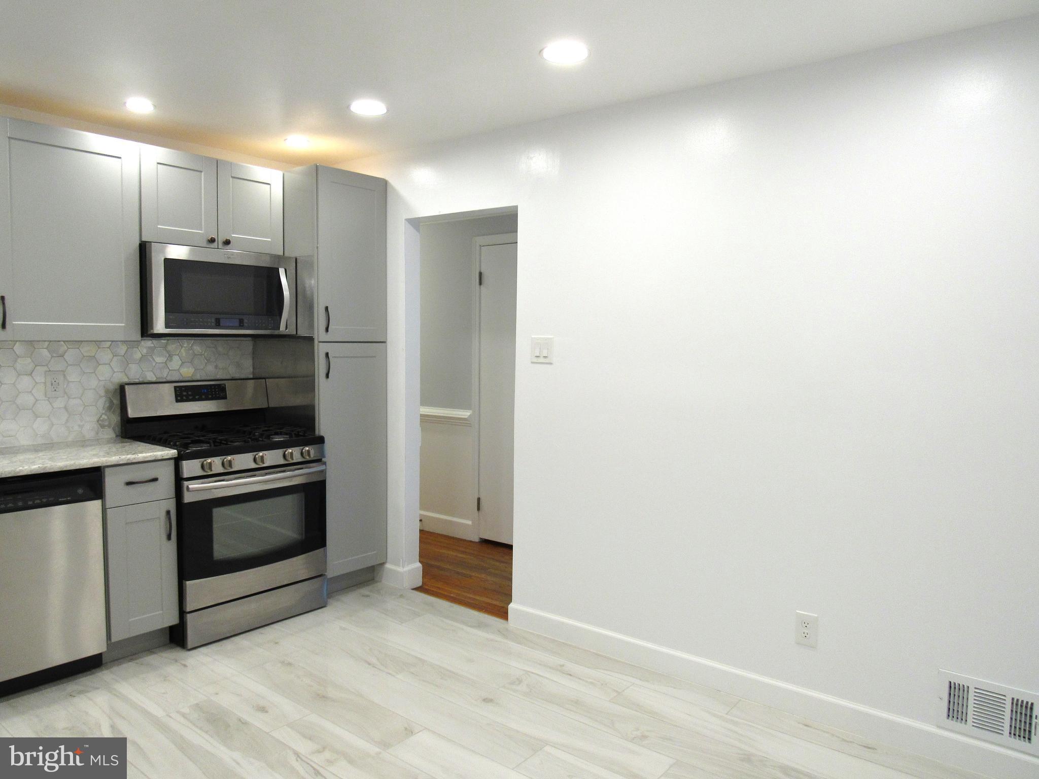 BIRCHWOOD CITY - Residential Lease