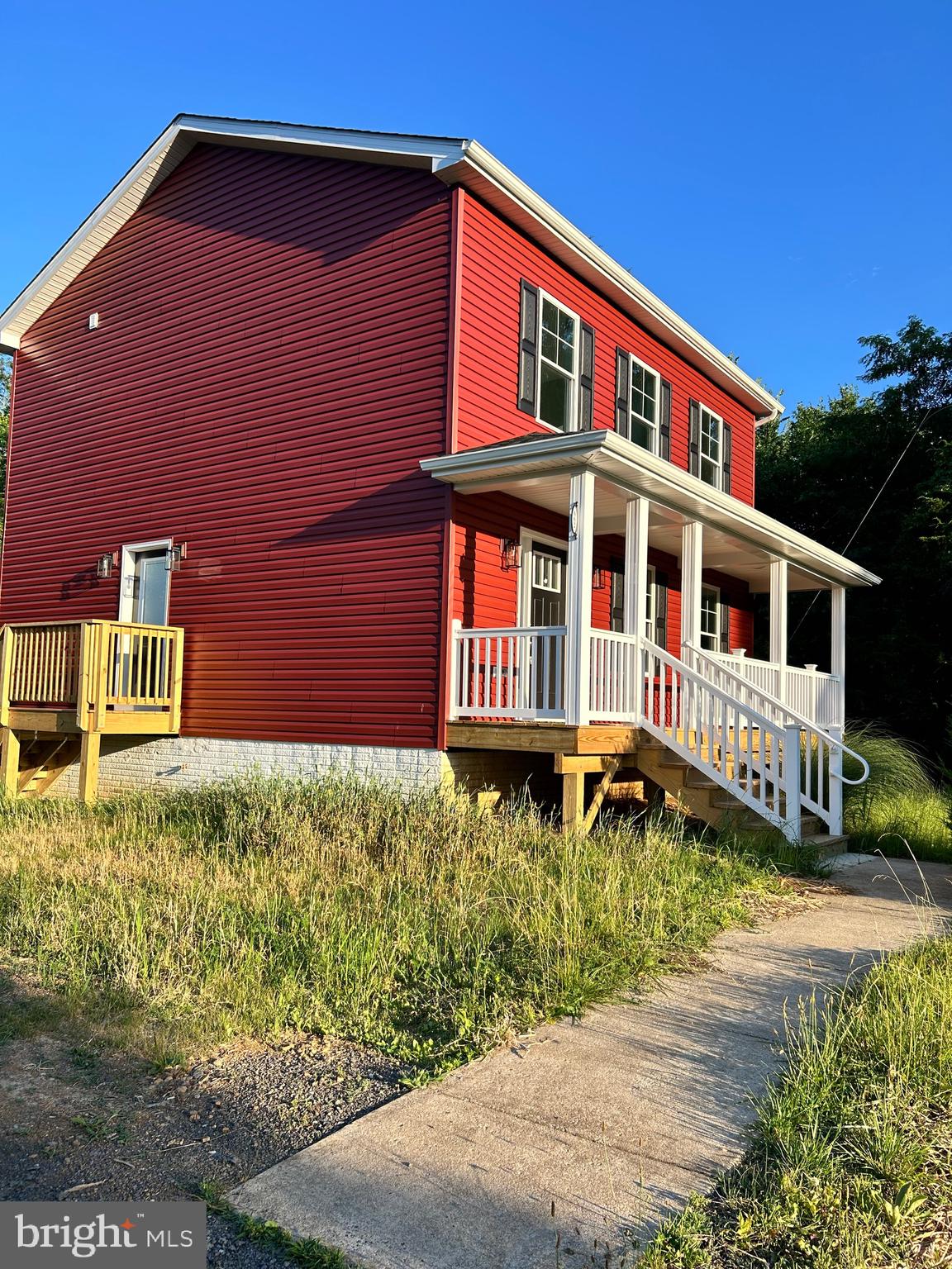 HIDDEN RIVER - Residential