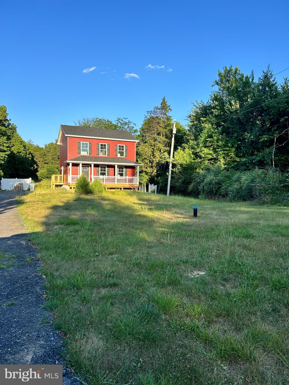 HIDDEN RIVER - Residential