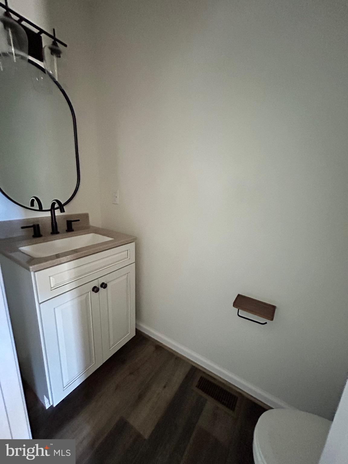 HIDDEN RIVER - Residential