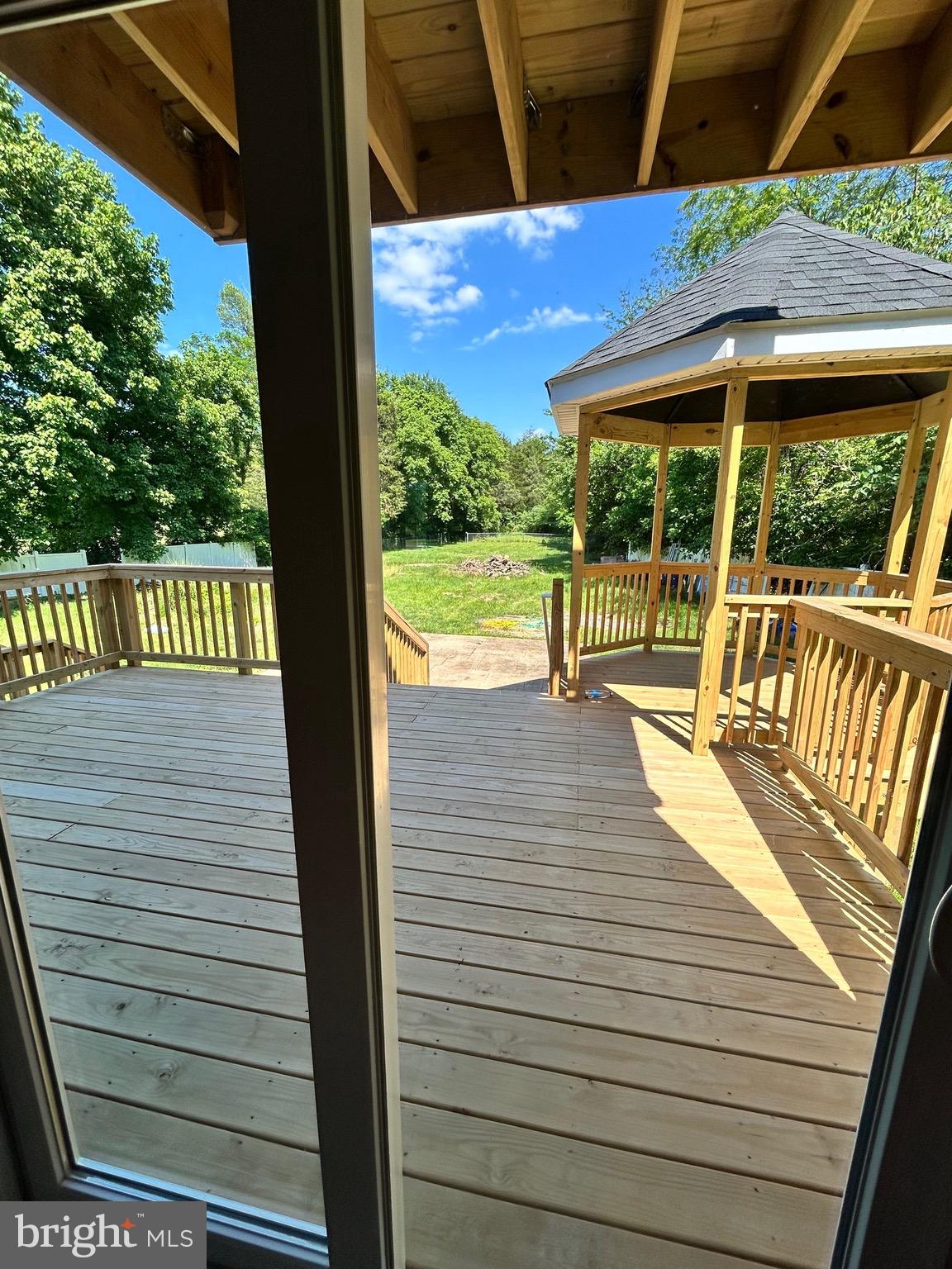 HIDDEN RIVER - Residential