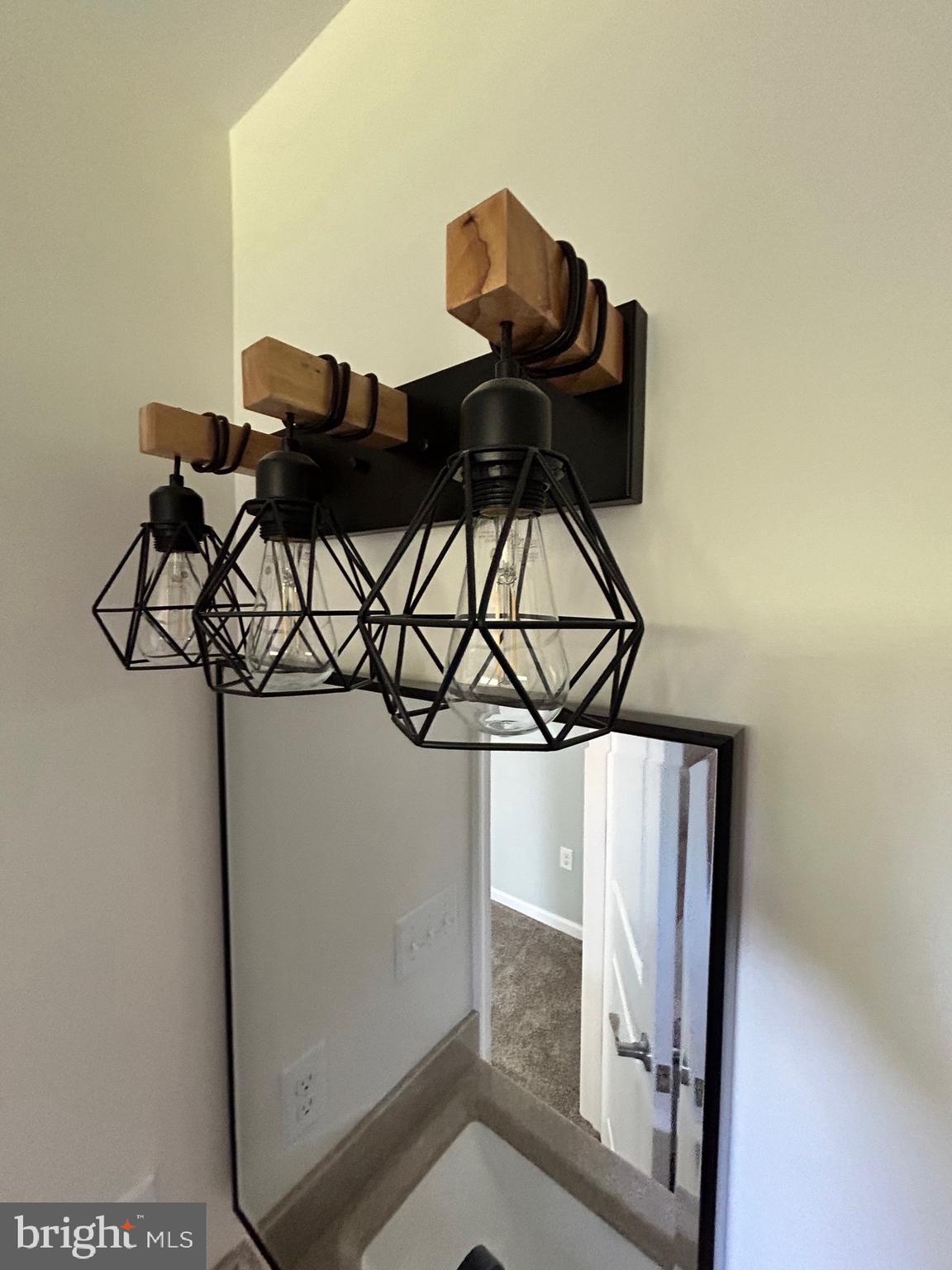 HIDDEN RIVER - Residential