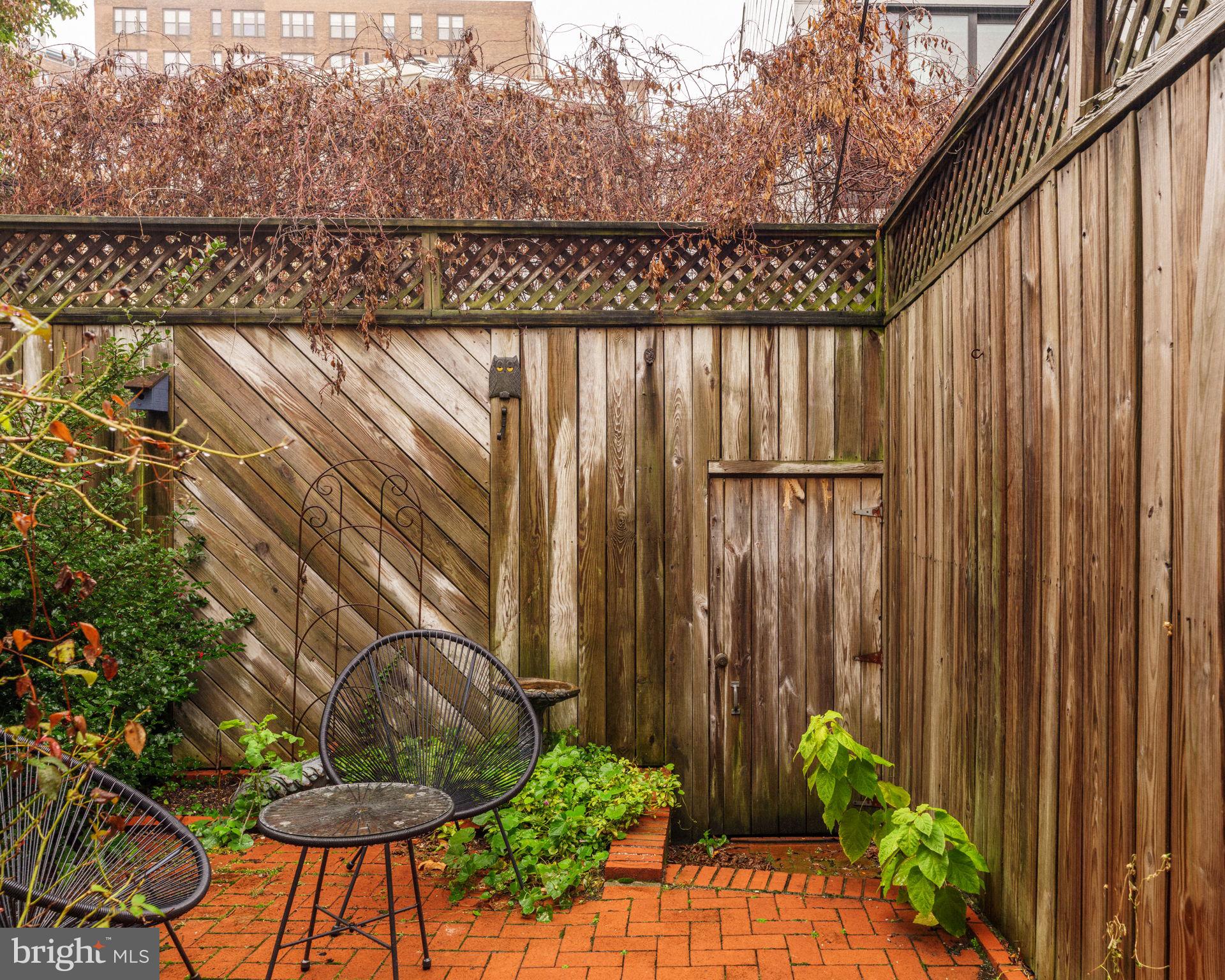 SPRING GARDEN - Residential