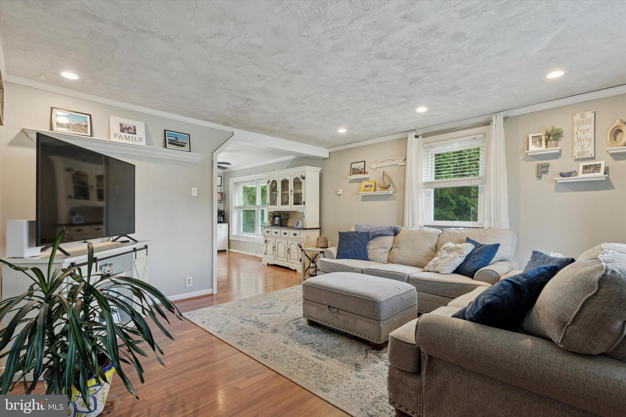 MILL RUN - Residential