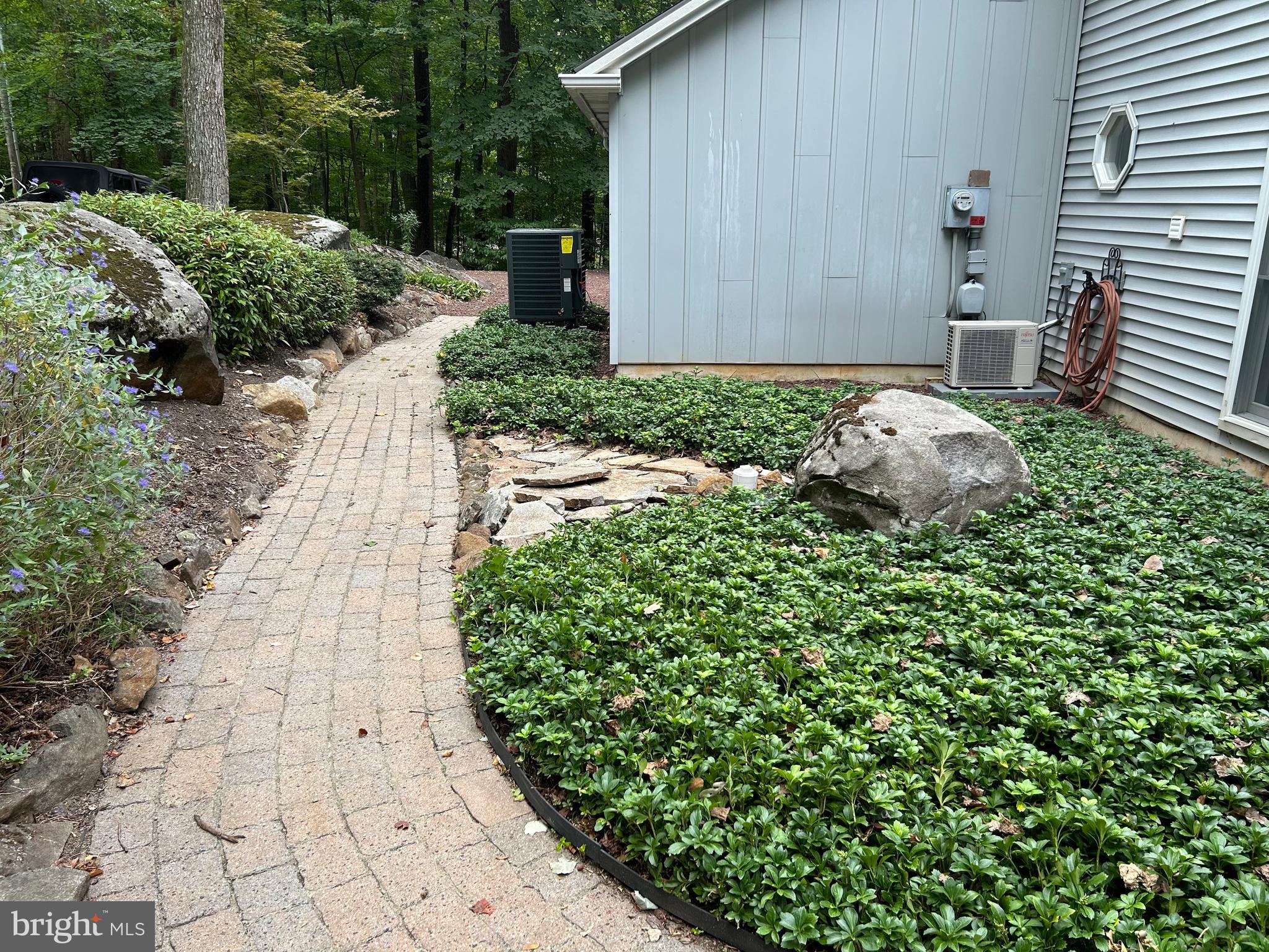 INDIAN ROCK - Residential