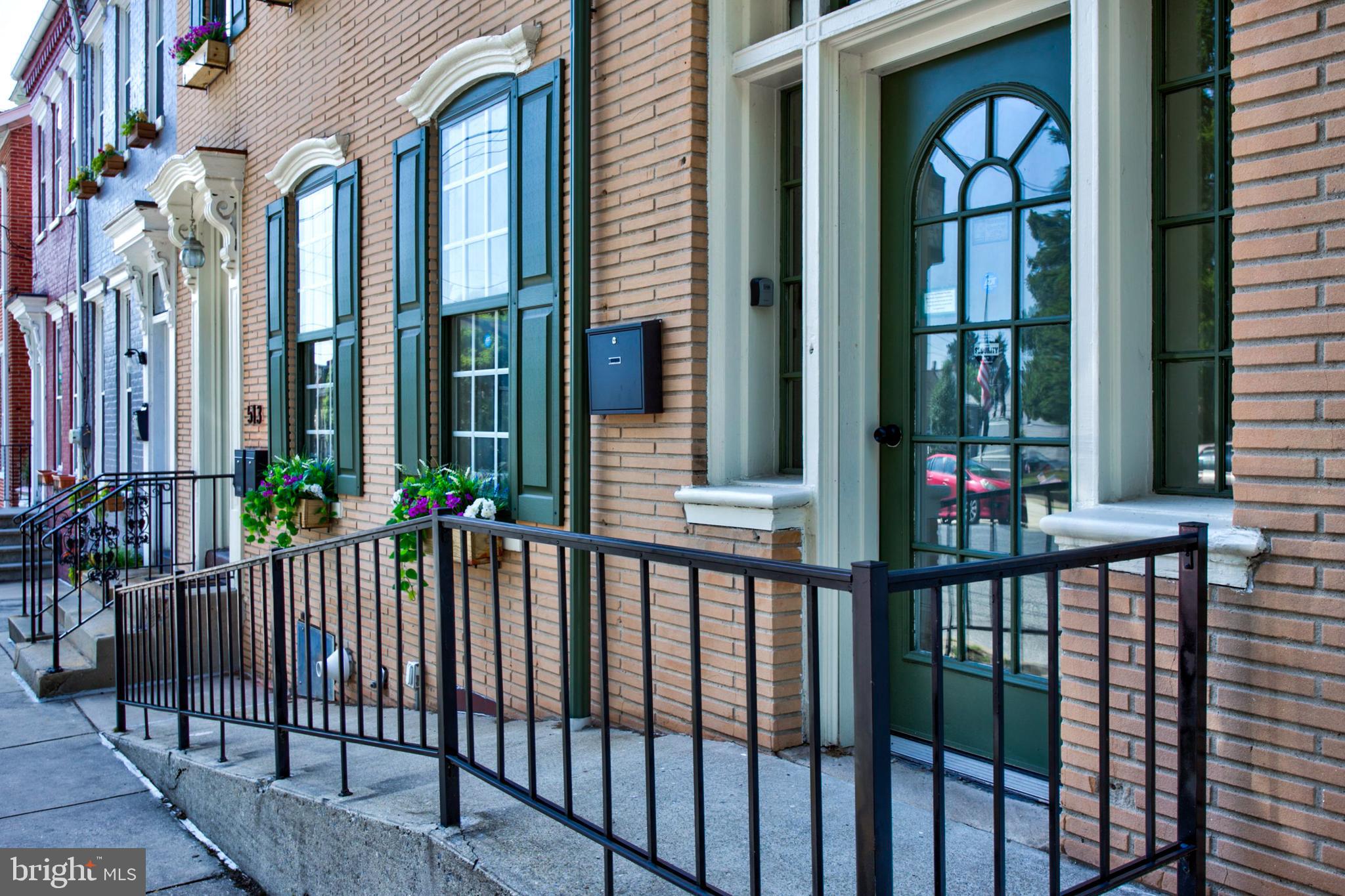 515 LOCUST STREET