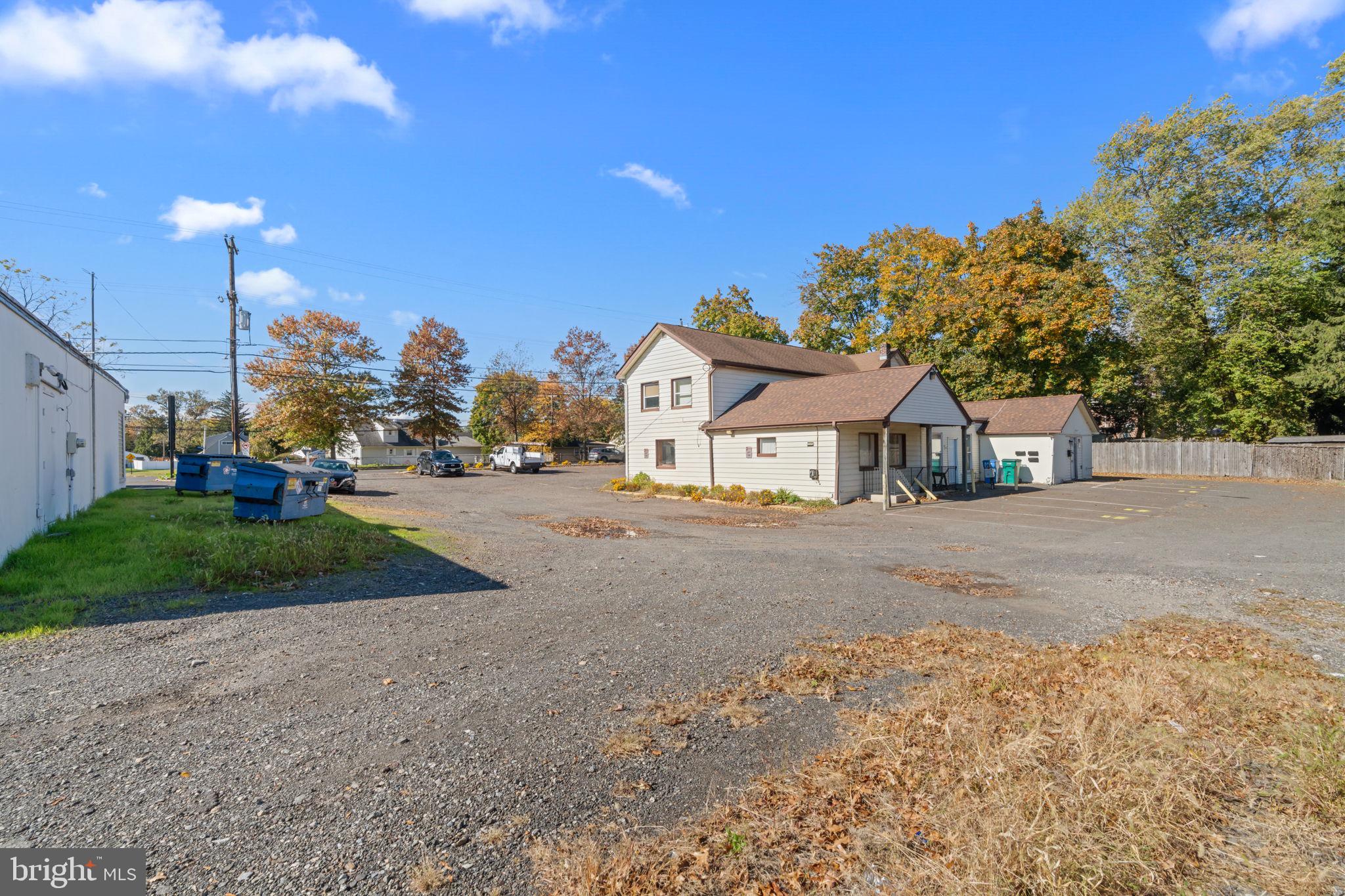 KENWOOD - Commercial Sale