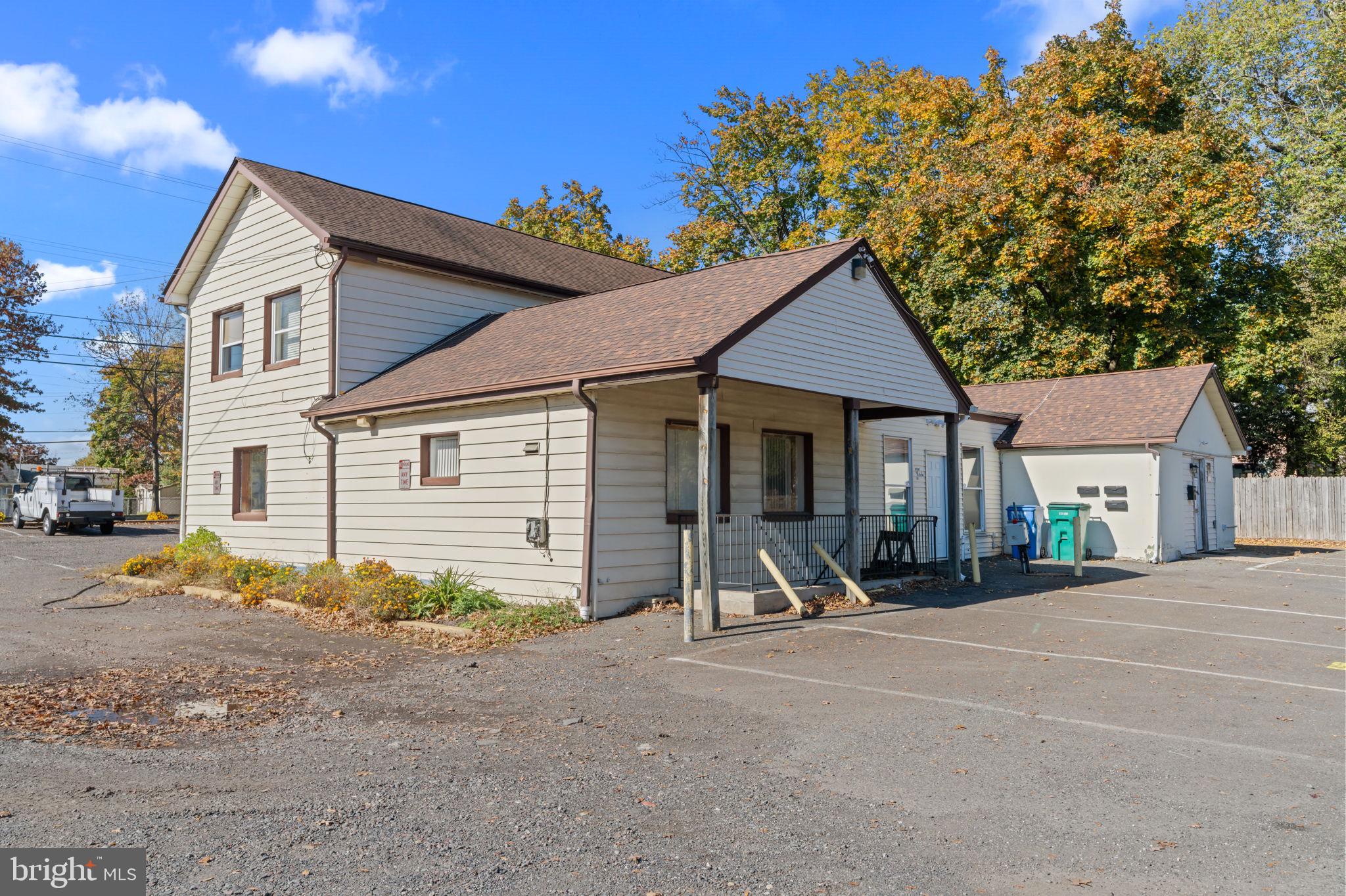 KENWOOD - Commercial Sale