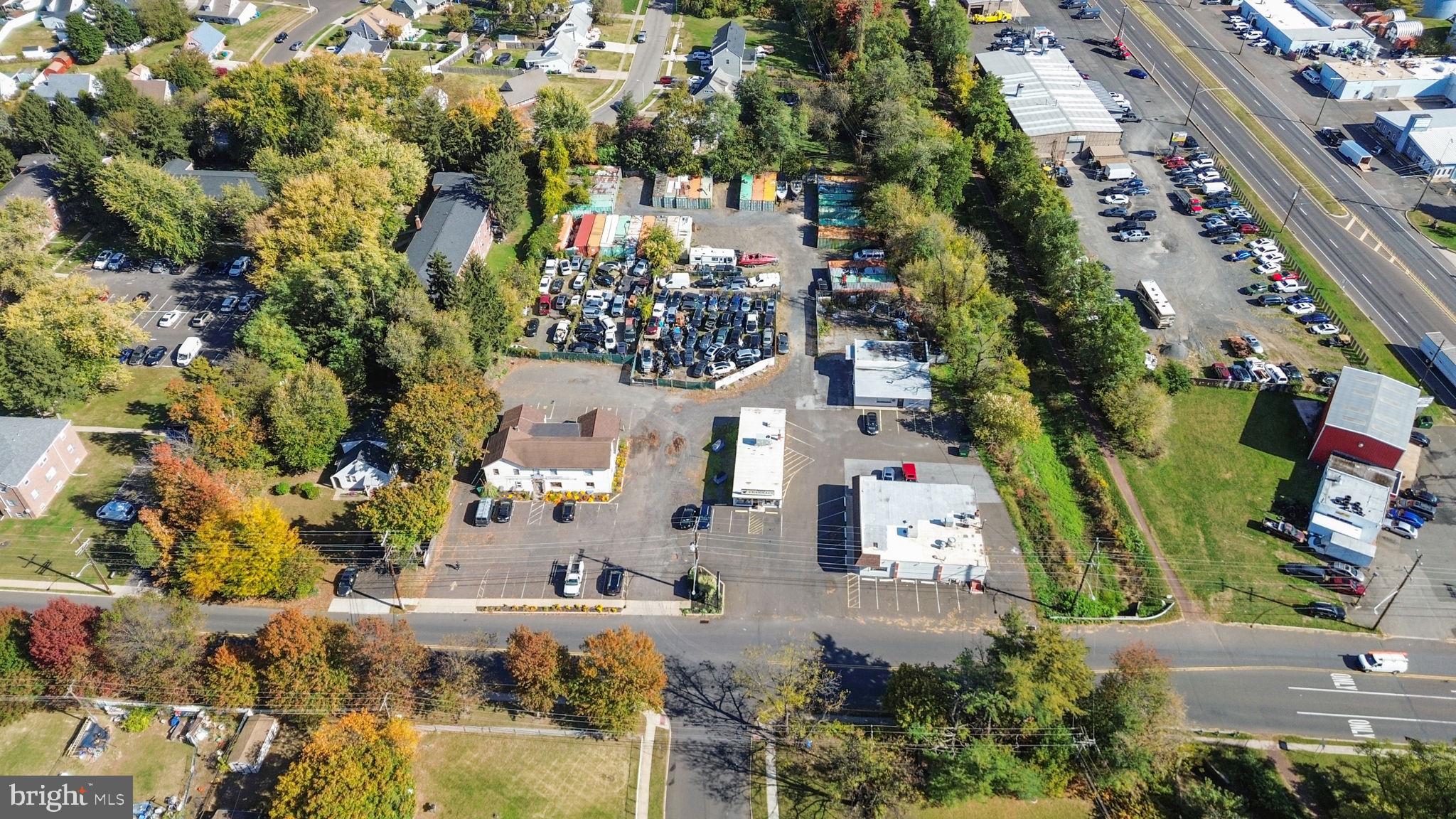 KENWOOD - Commercial Sale