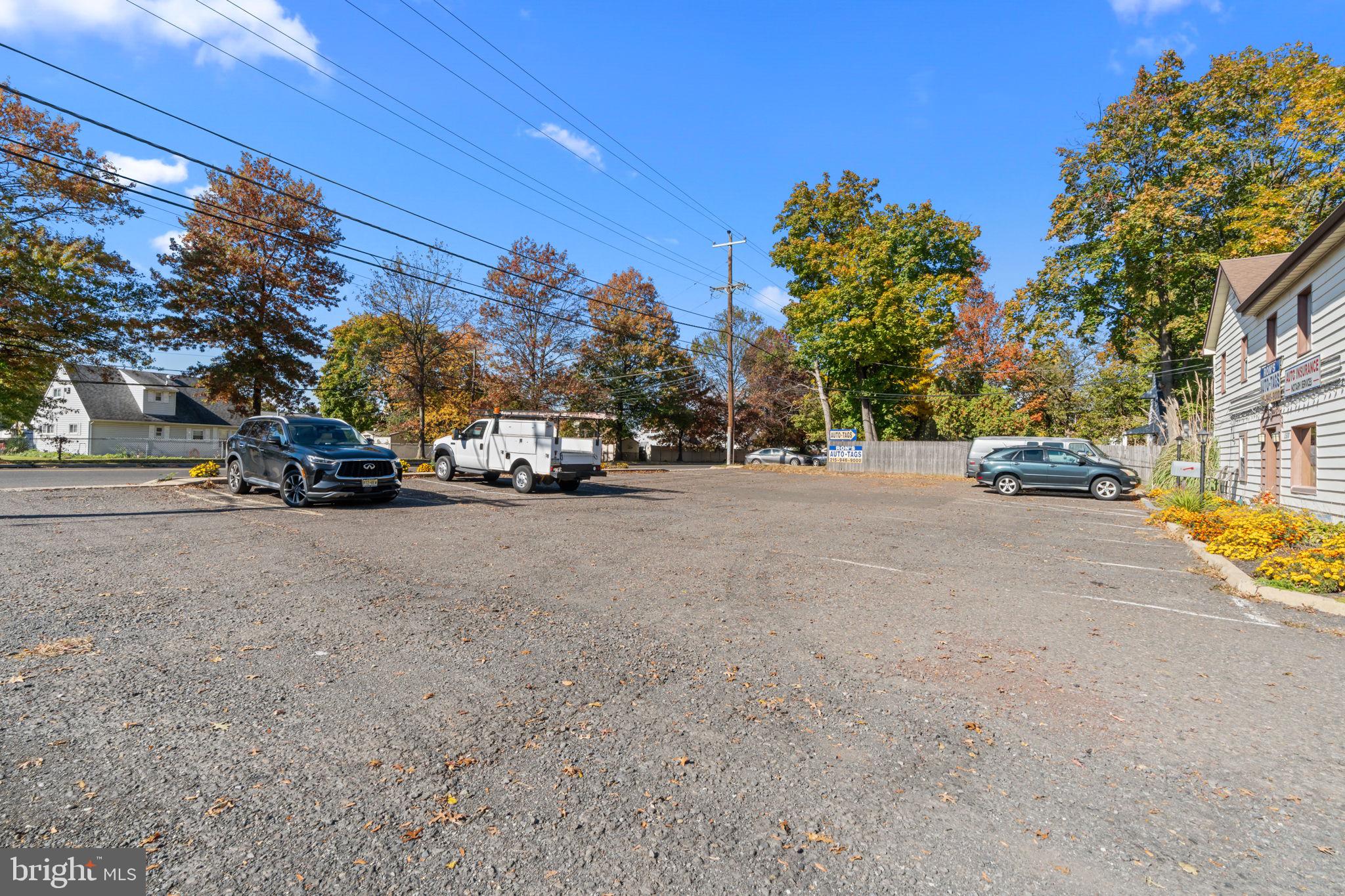 KENWOOD - Commercial Sale