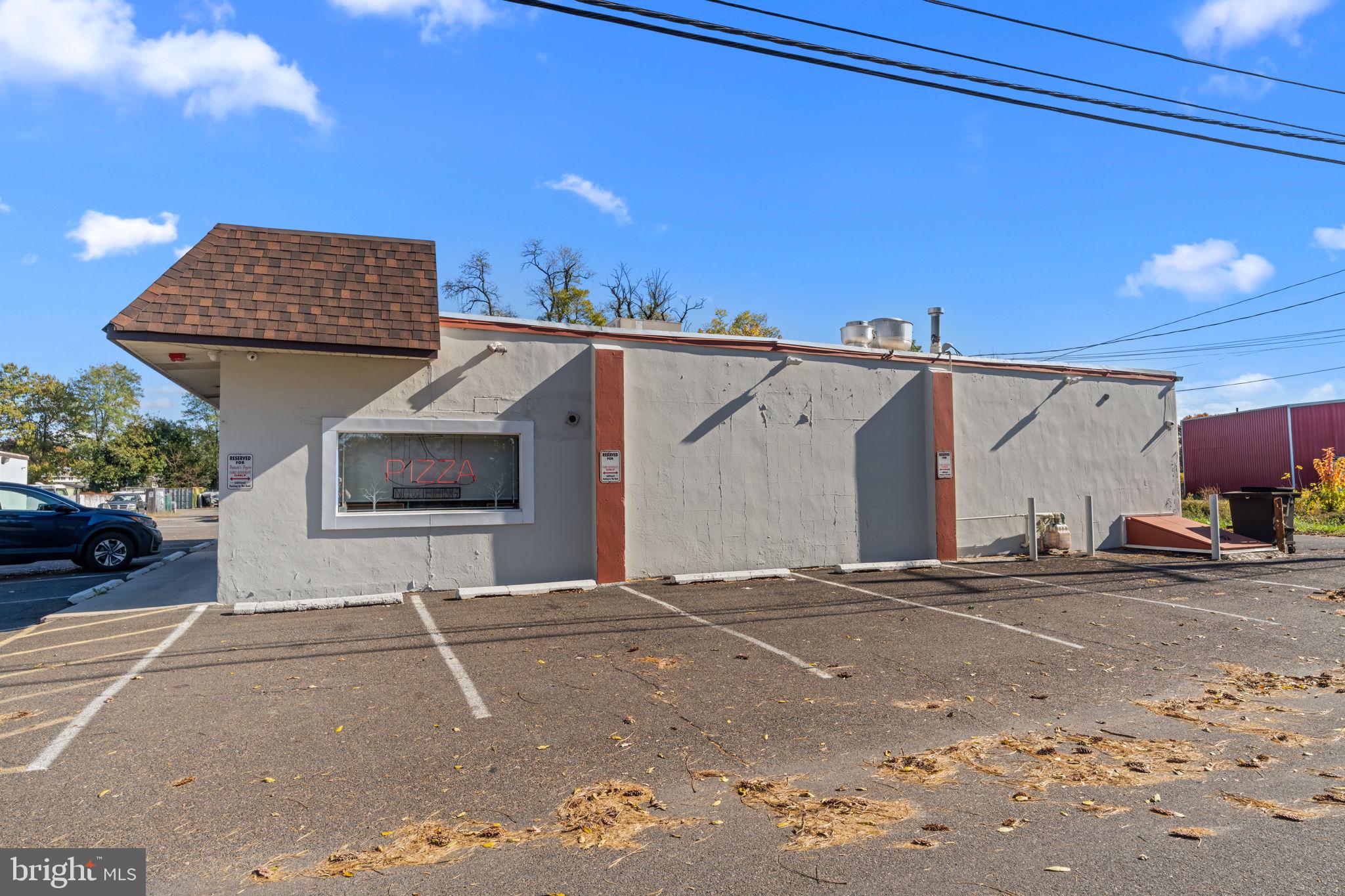 KENWOOD - Commercial Sale