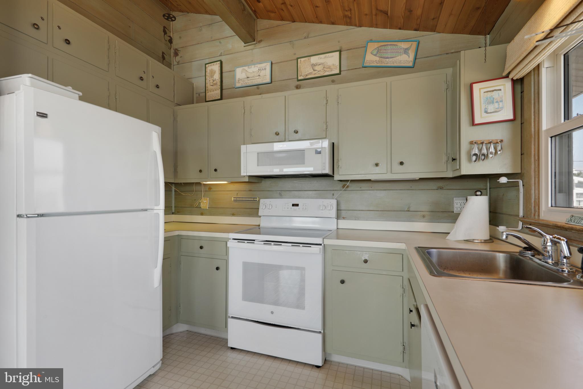 SOUTH BETHANY HARBOR - Residential