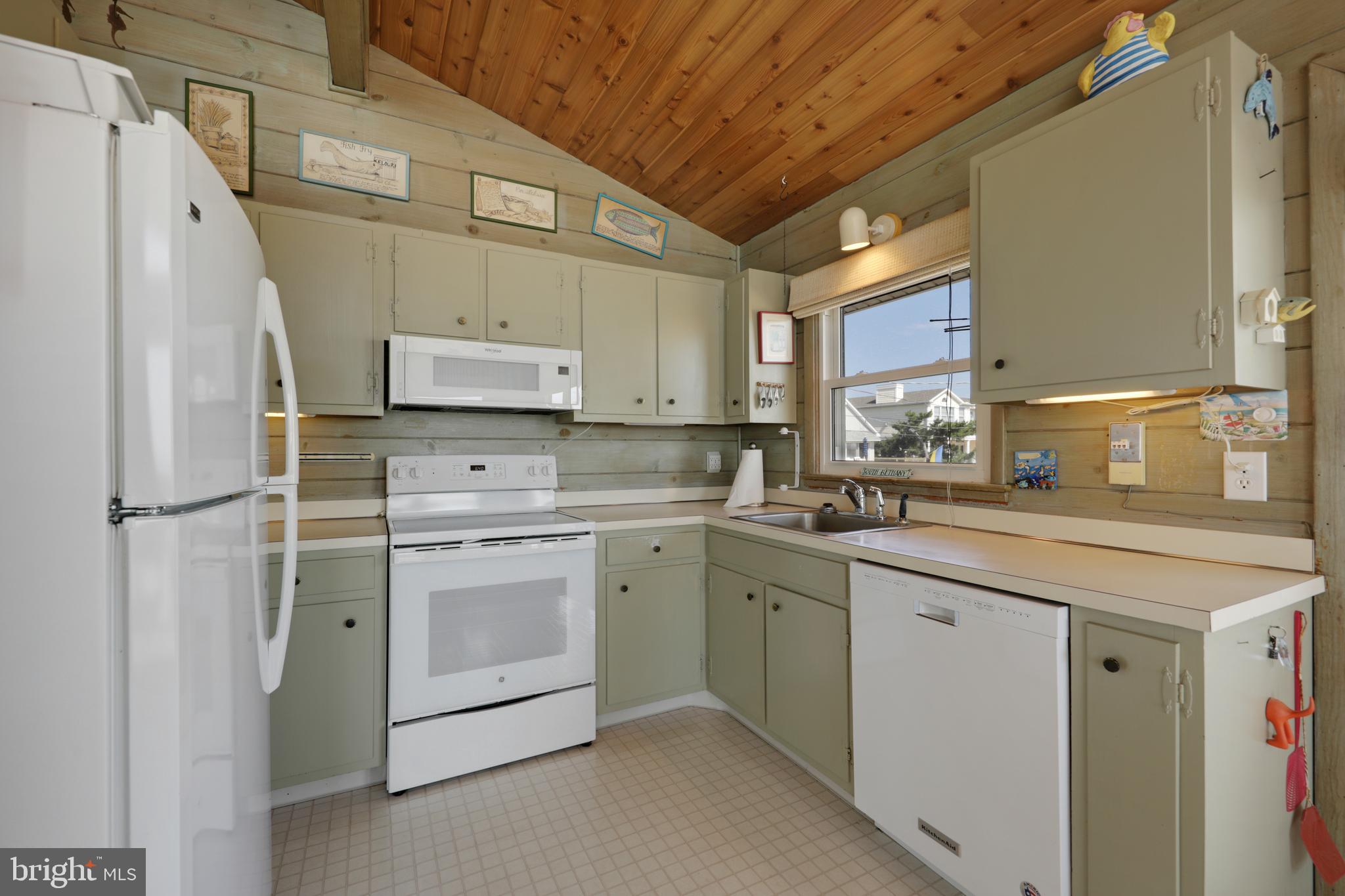 SOUTH BETHANY HARBOR - Residential