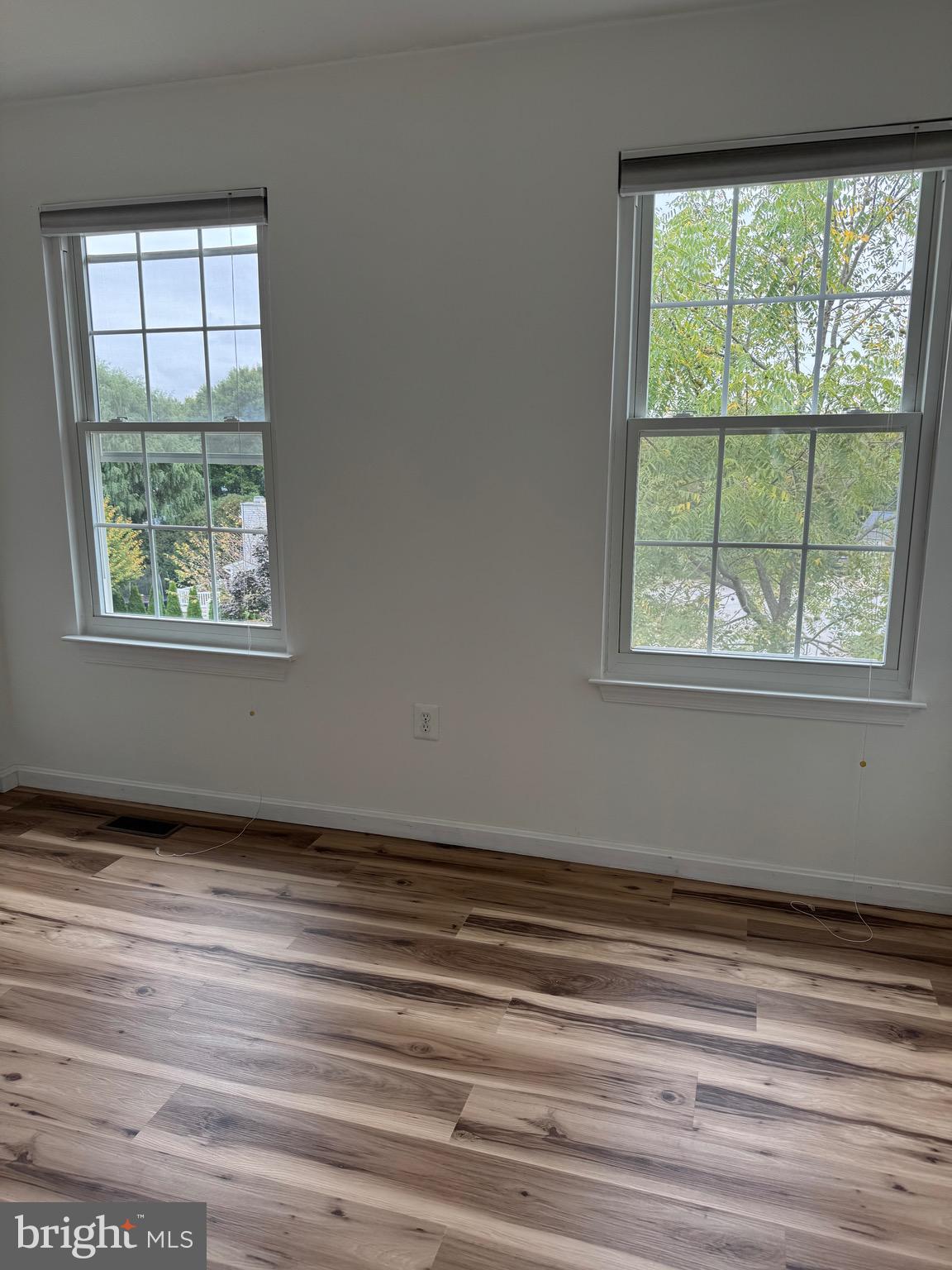 SOUTH HAMPTON - Residential Lease