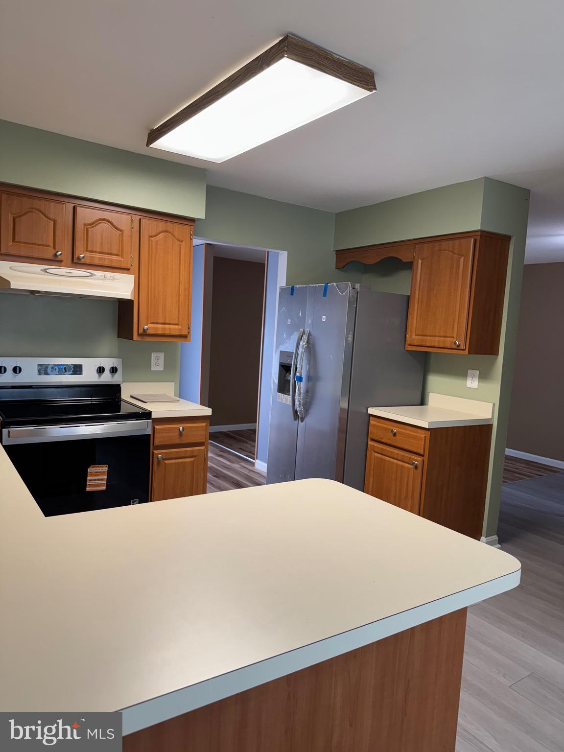 SOUTH HAMPTON - Residential Lease
