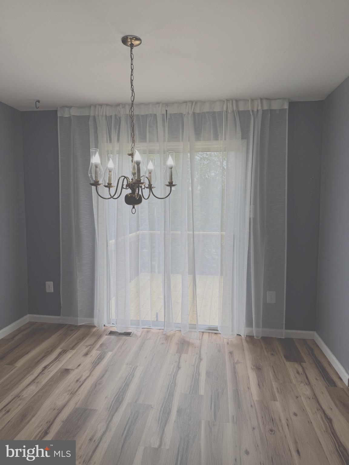 SOUTH HAMPTON - Residential Lease
