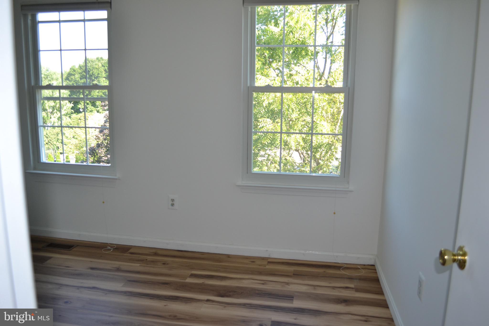SOUTH HAMPTON - Residential Lease