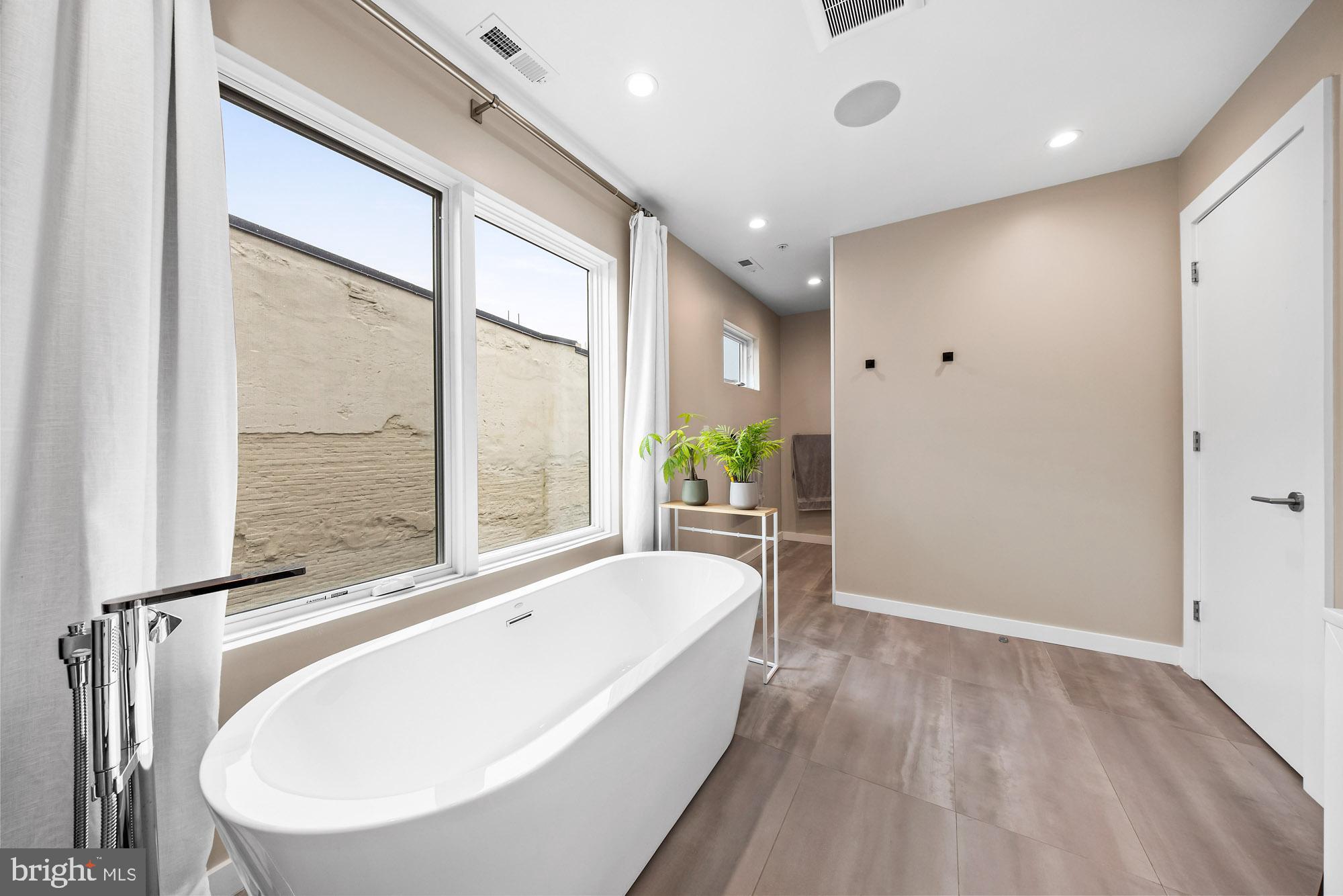 OLD CITY - Residential