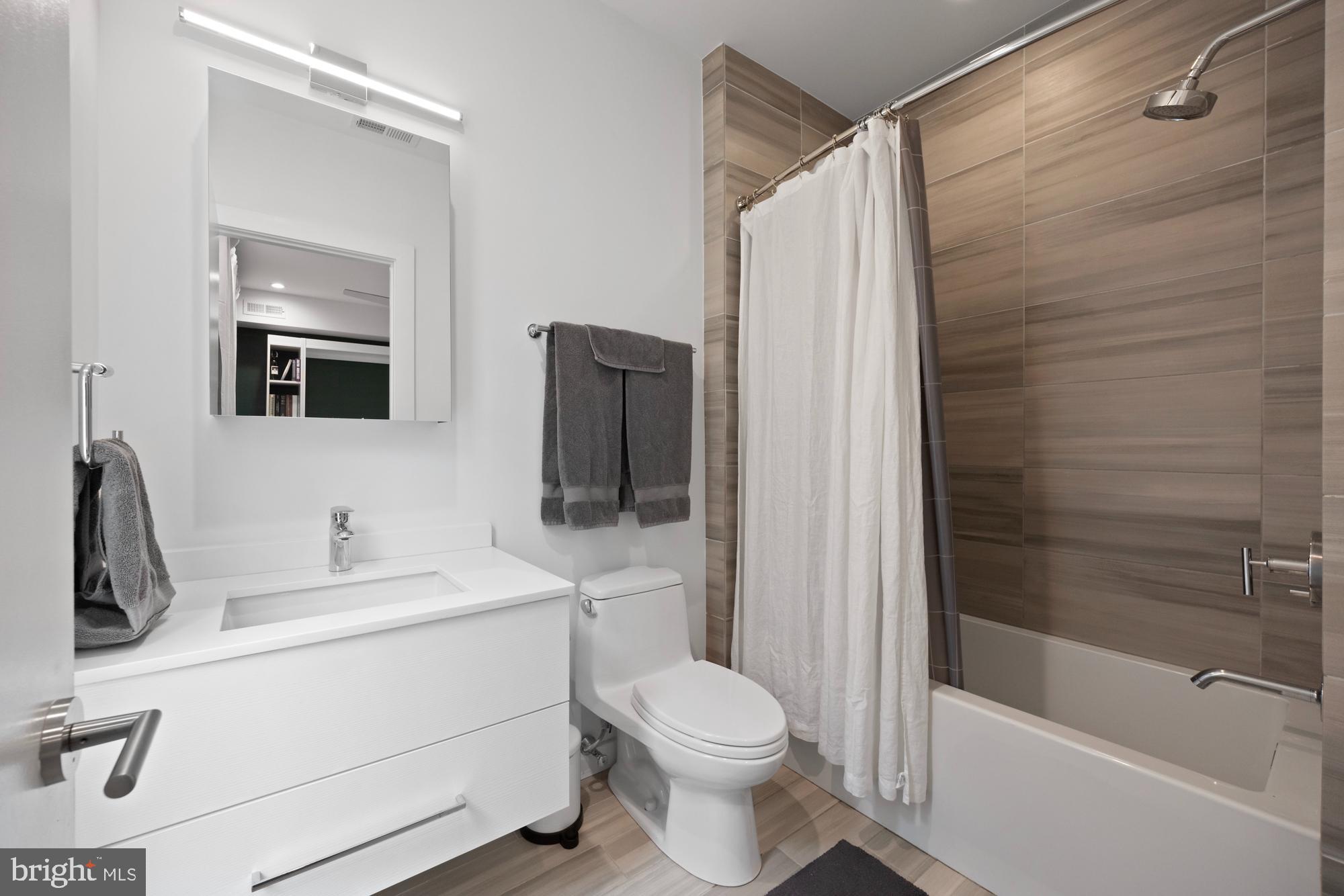 OLD CITY - Residential