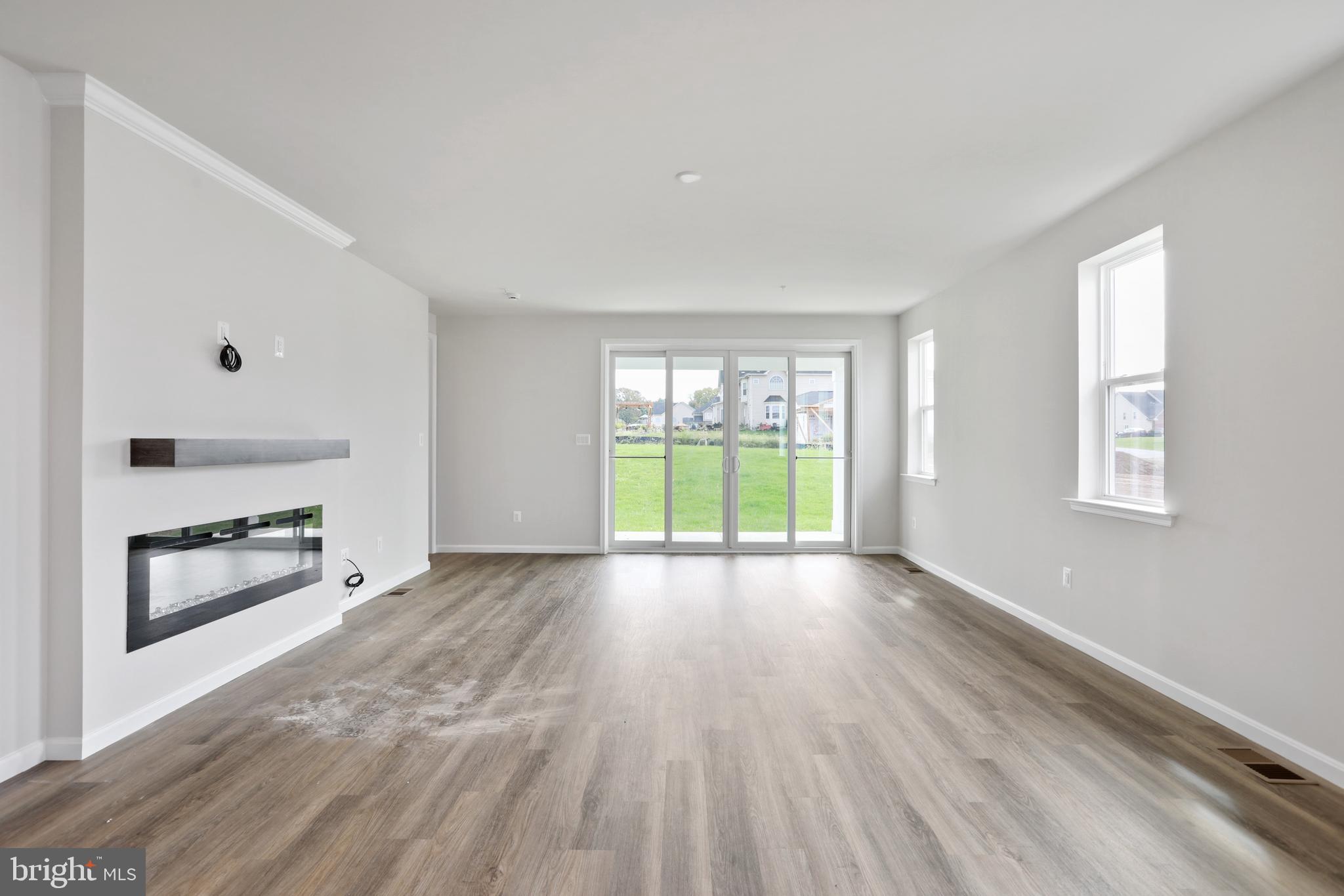 ELMWOOD FARM - Residential