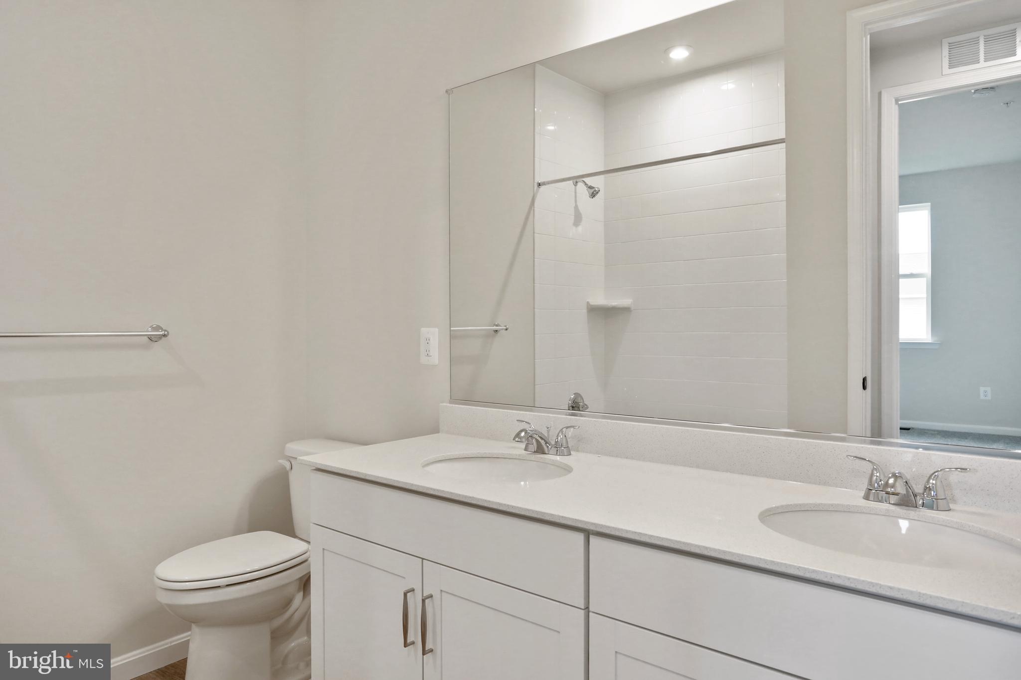 ELMWOOD FARM - Residential