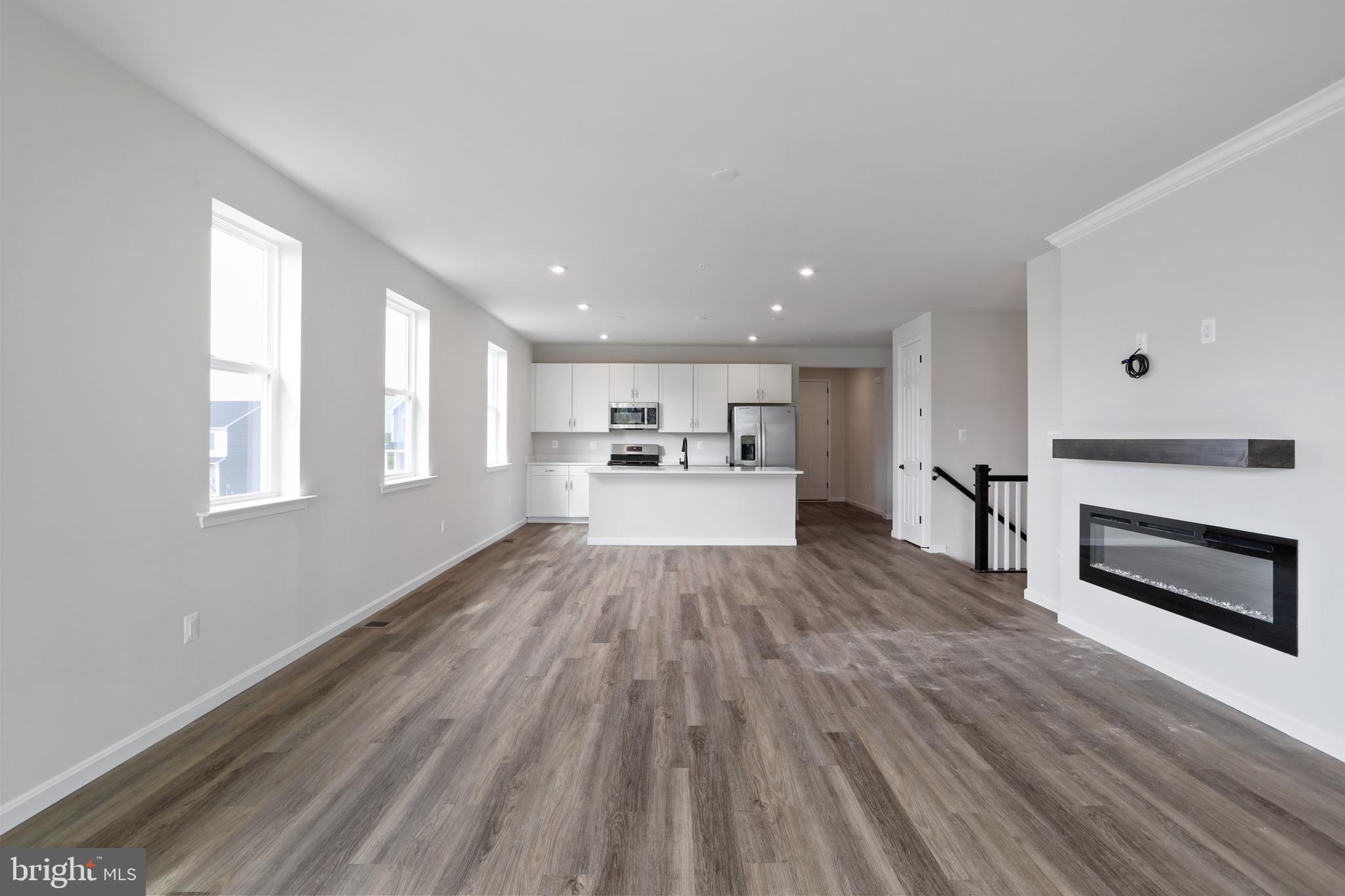 ELMWOOD FARM - Residential